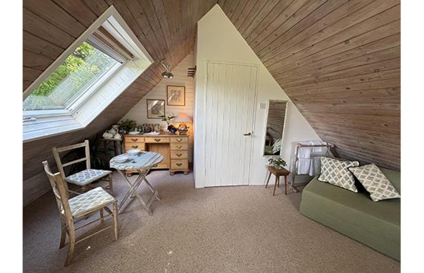 Brook Barn 6