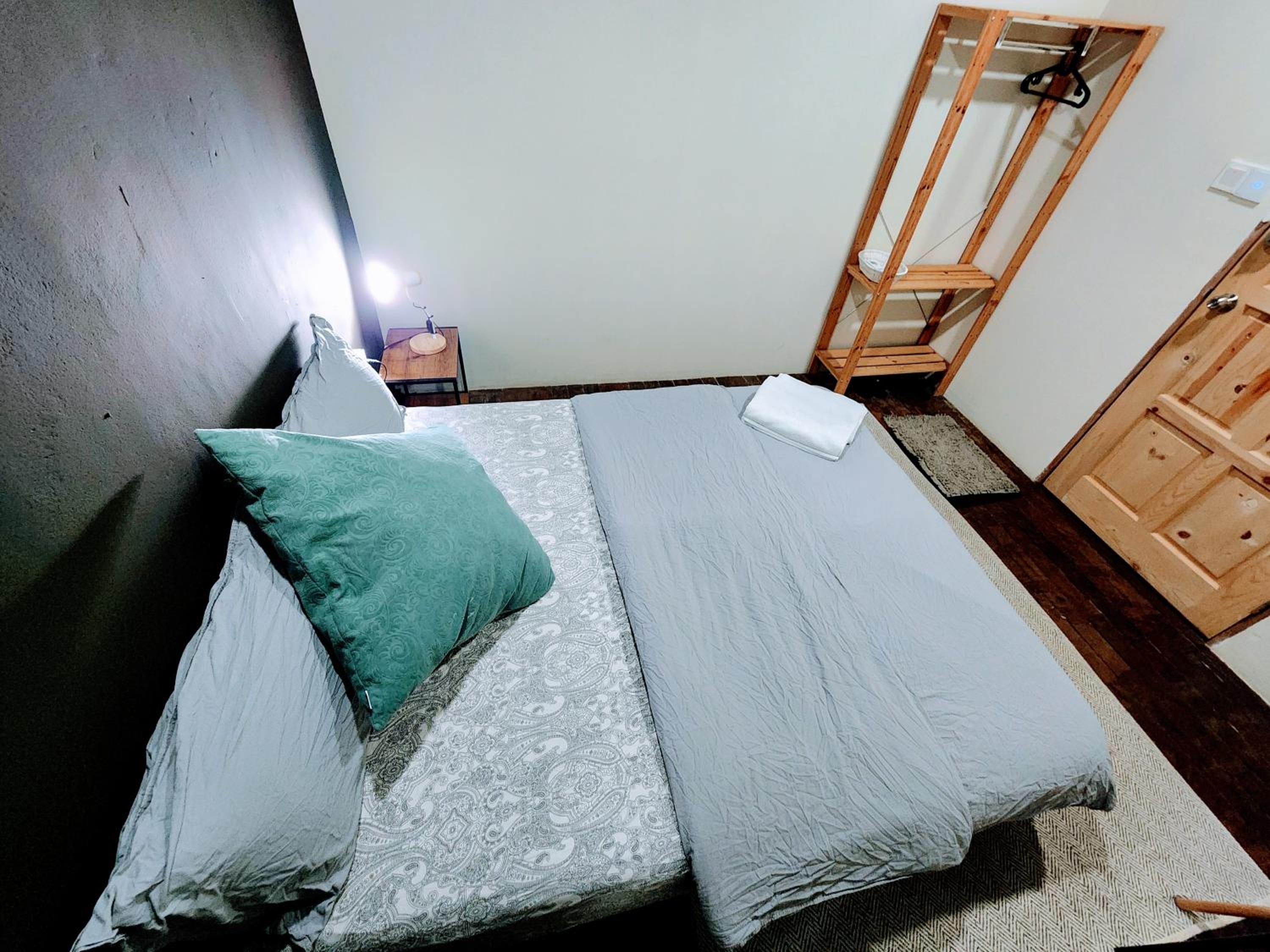 Upspot Kuching Waterfront Premium Hostel