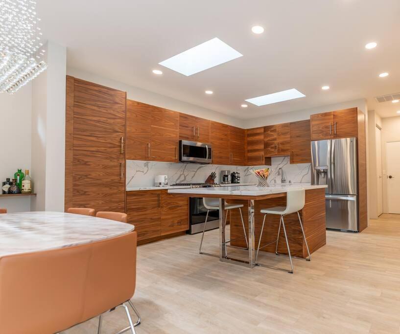 Carmel Hideaway - Modern Luxury view 3