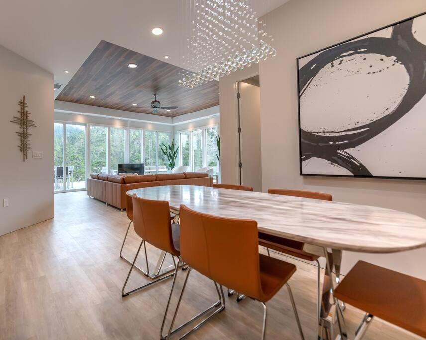 Carmel Hideaway - Modern Luxury view 4