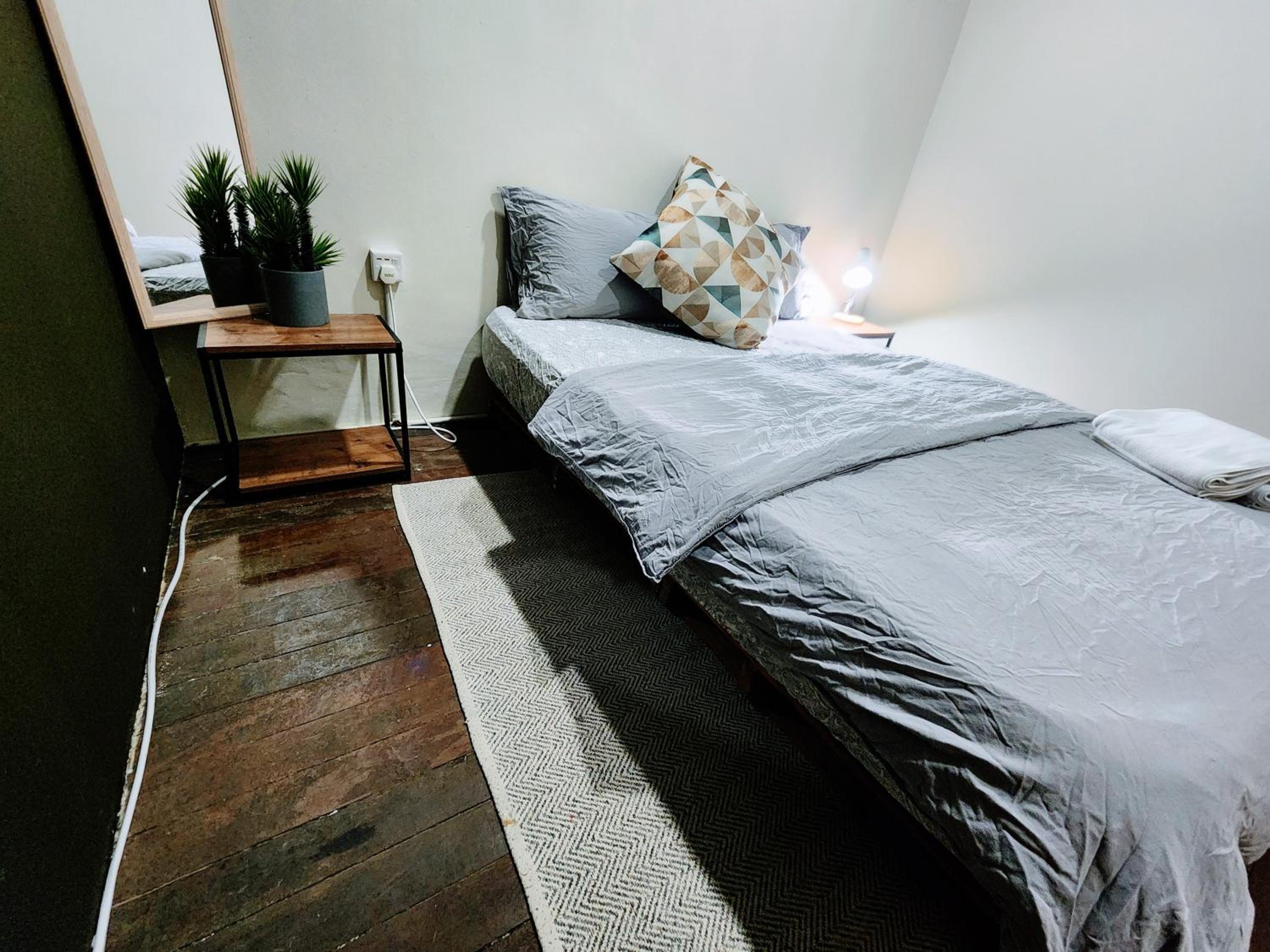 Upspot Kuching Waterfront Premium Hostel