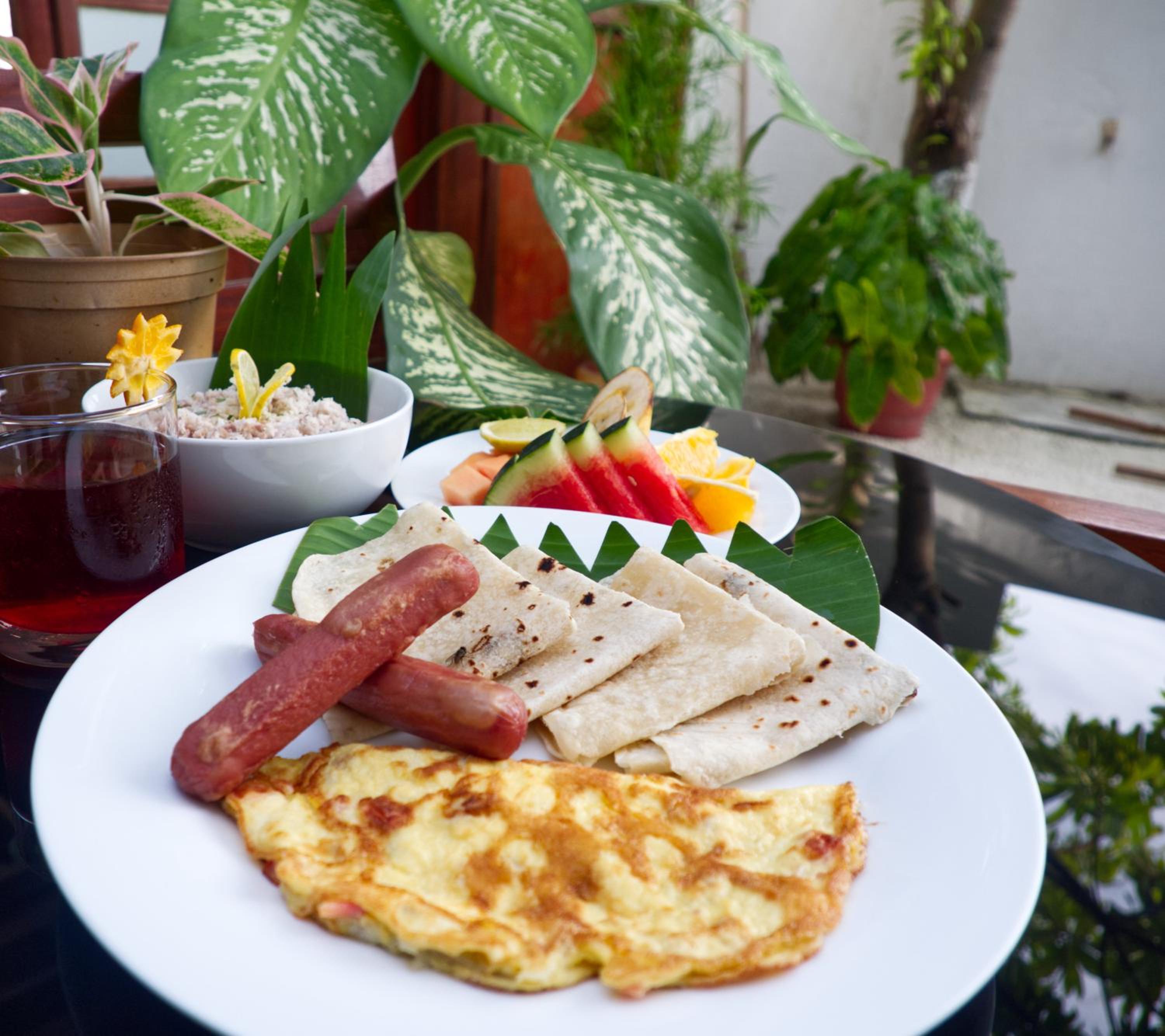 Maldivine Stay Dhiffushi photo 2