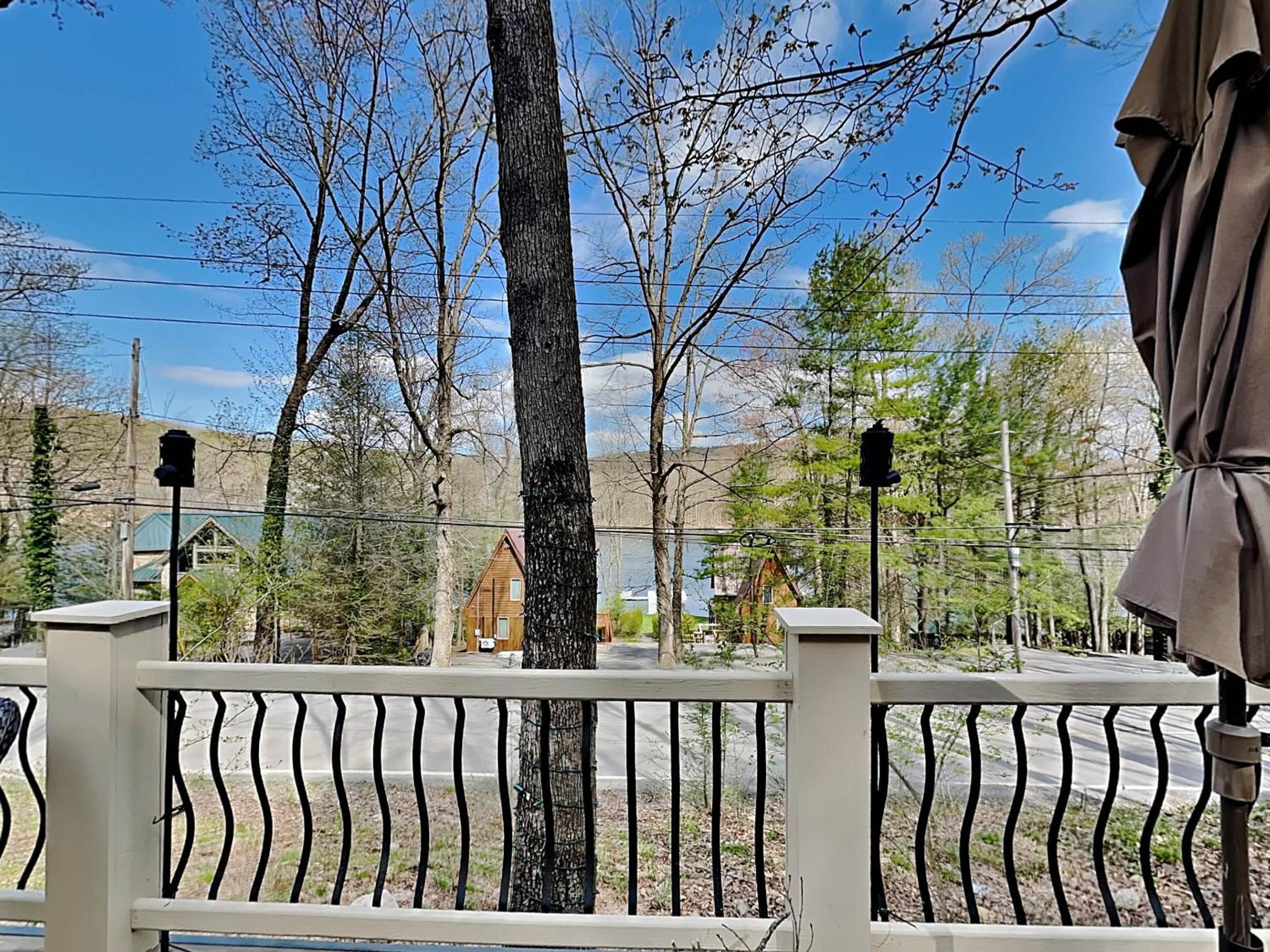 Acorn Cottage view 4