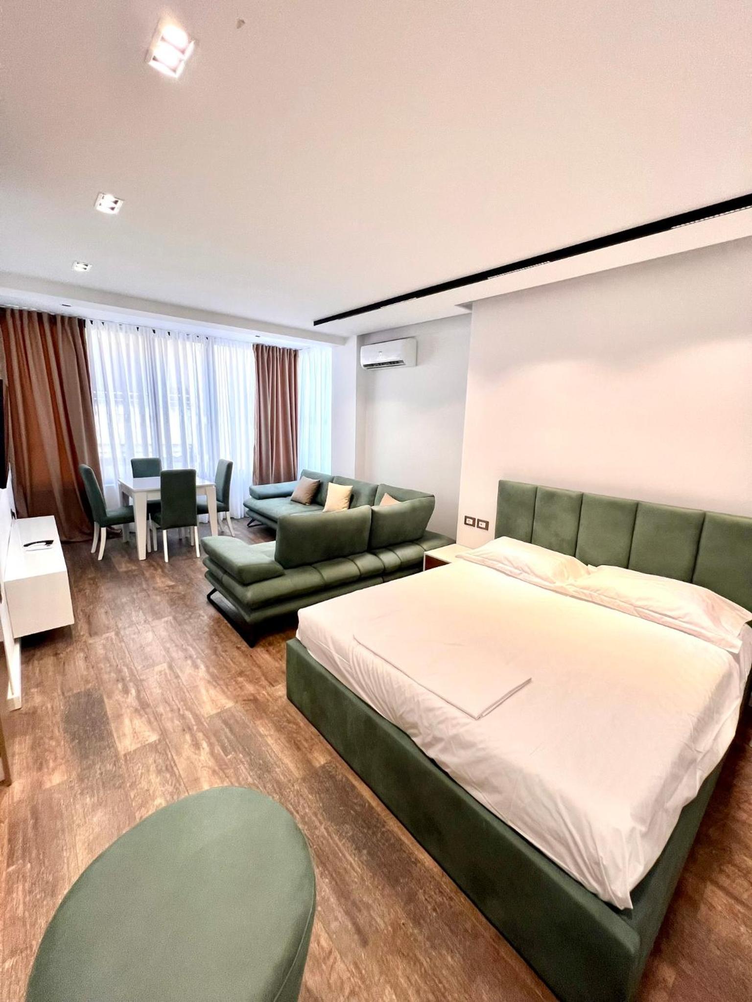 HRS Apartment 1