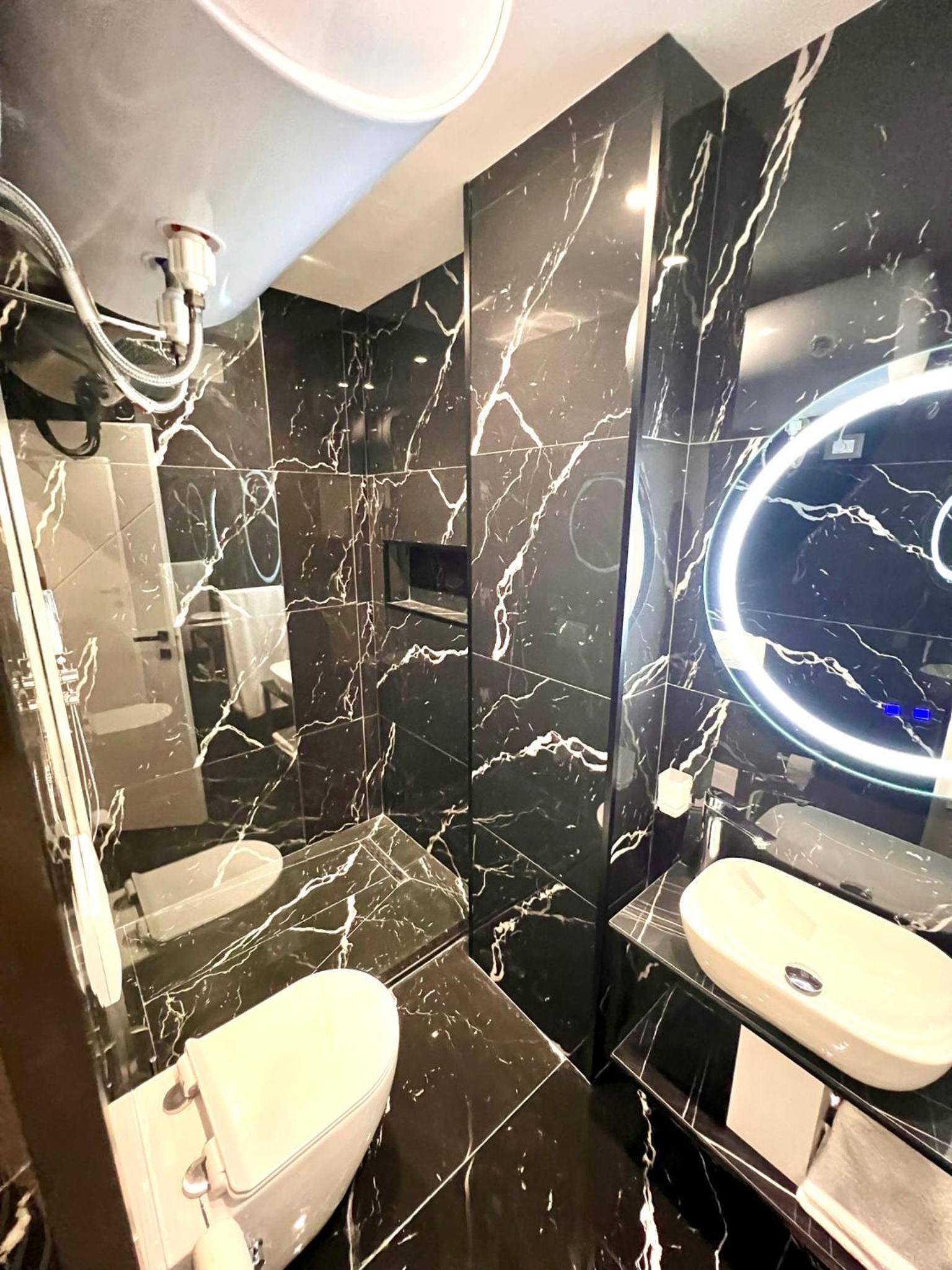 HRS Apartment 1