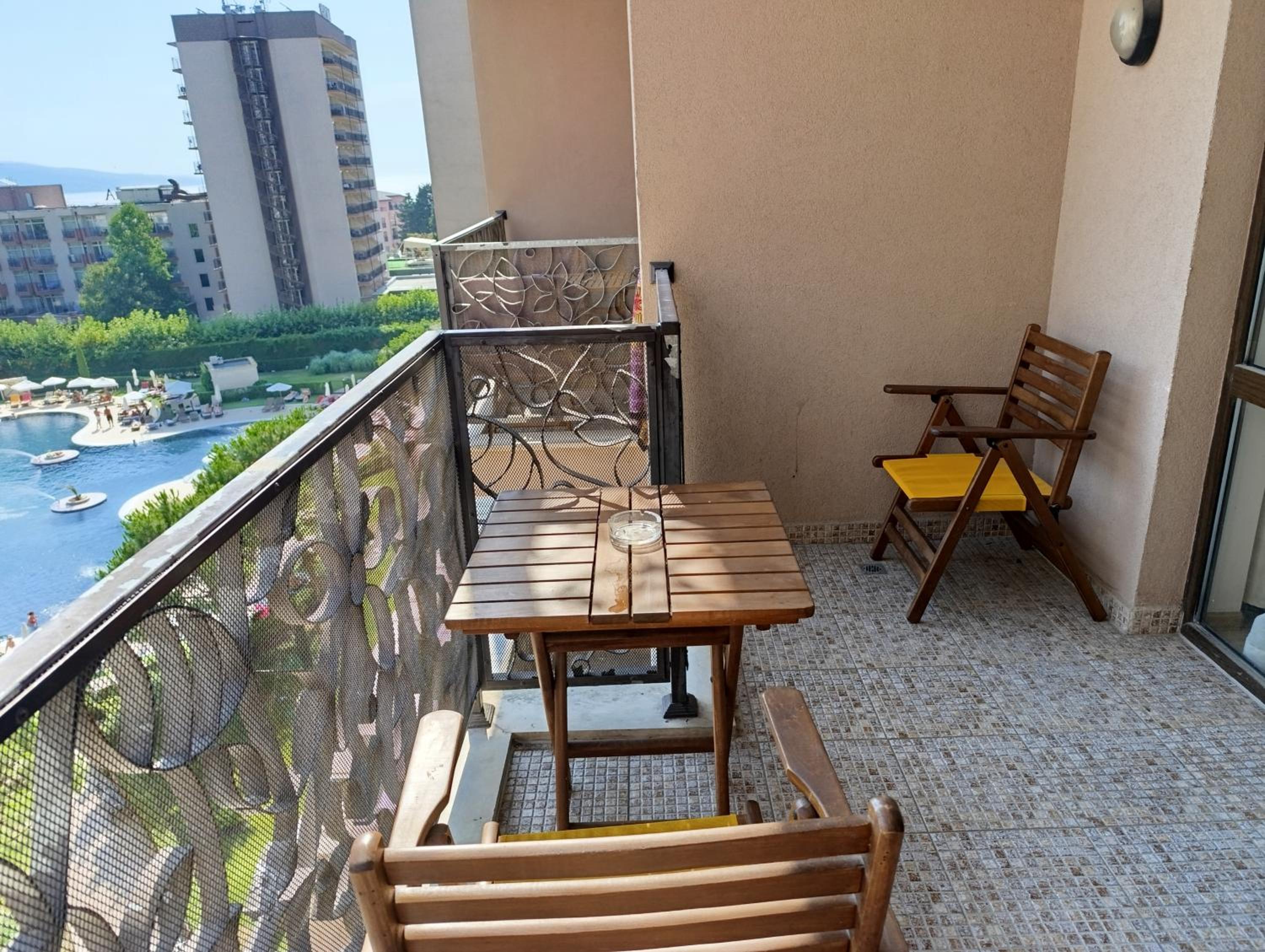 Reina Apart Barcelo Beach