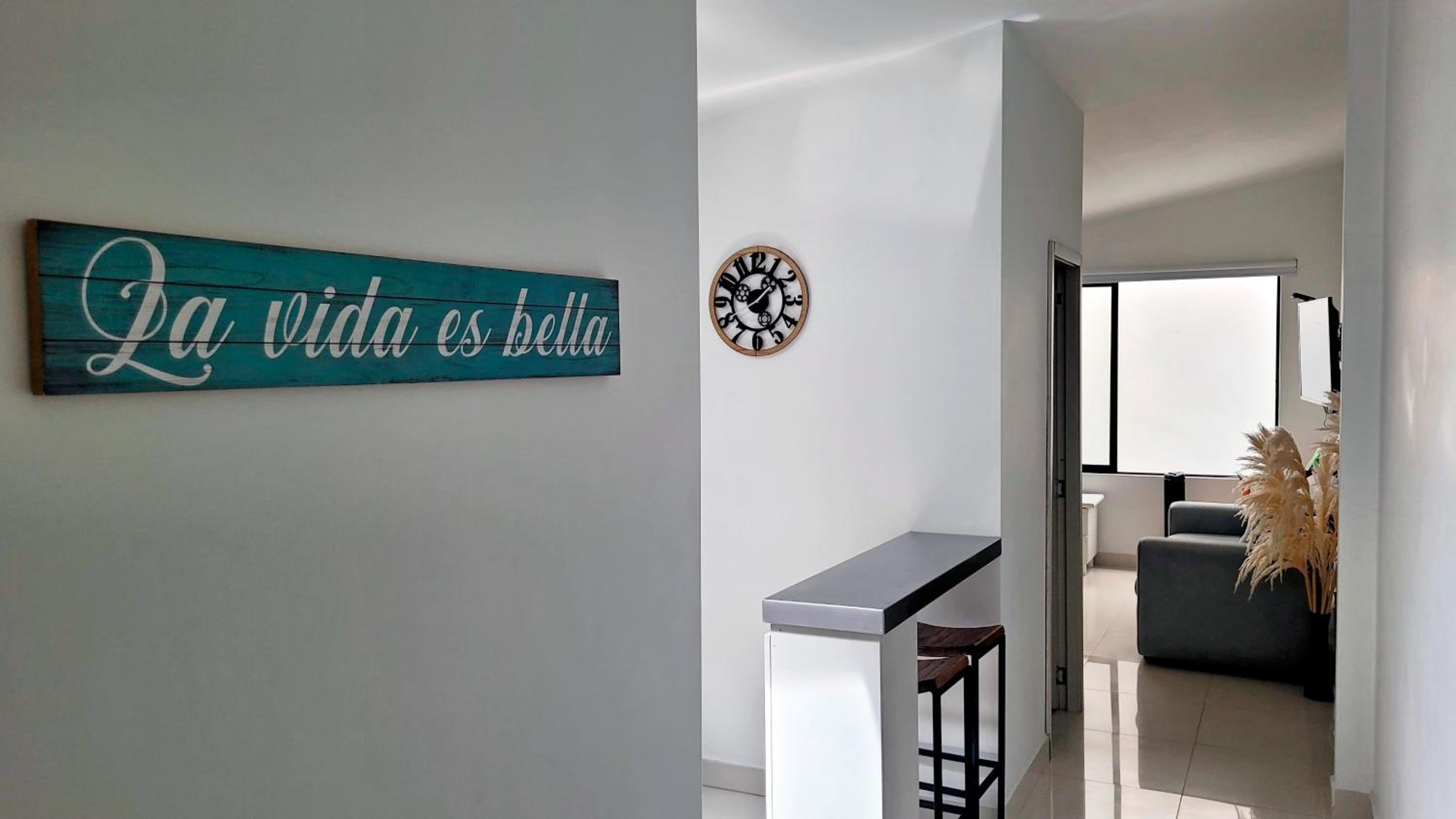 Apartaestudio en el Corazon de Laureles, Medellin