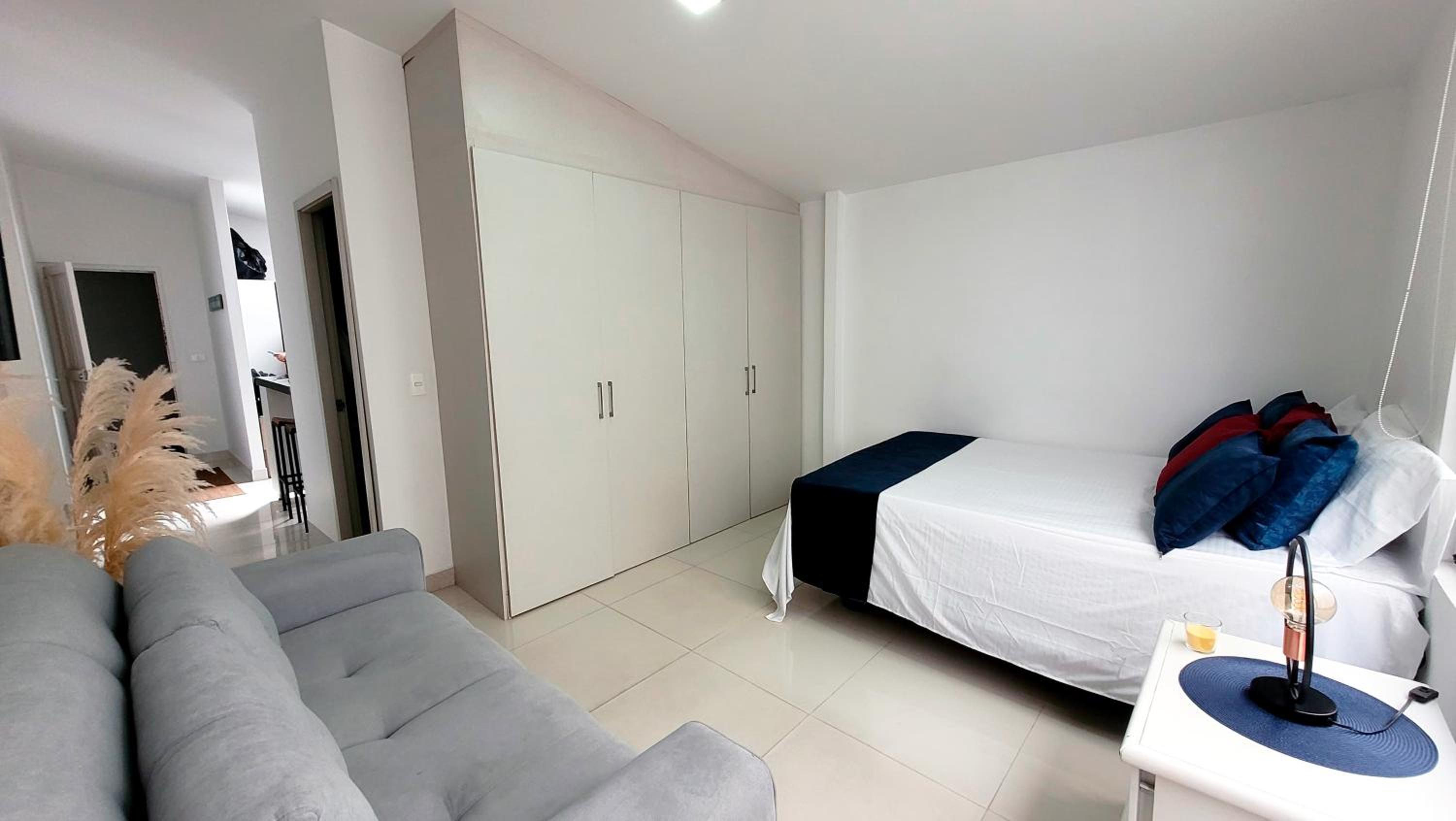 Apartaestudio en el Corazon de Laureles, Medellin