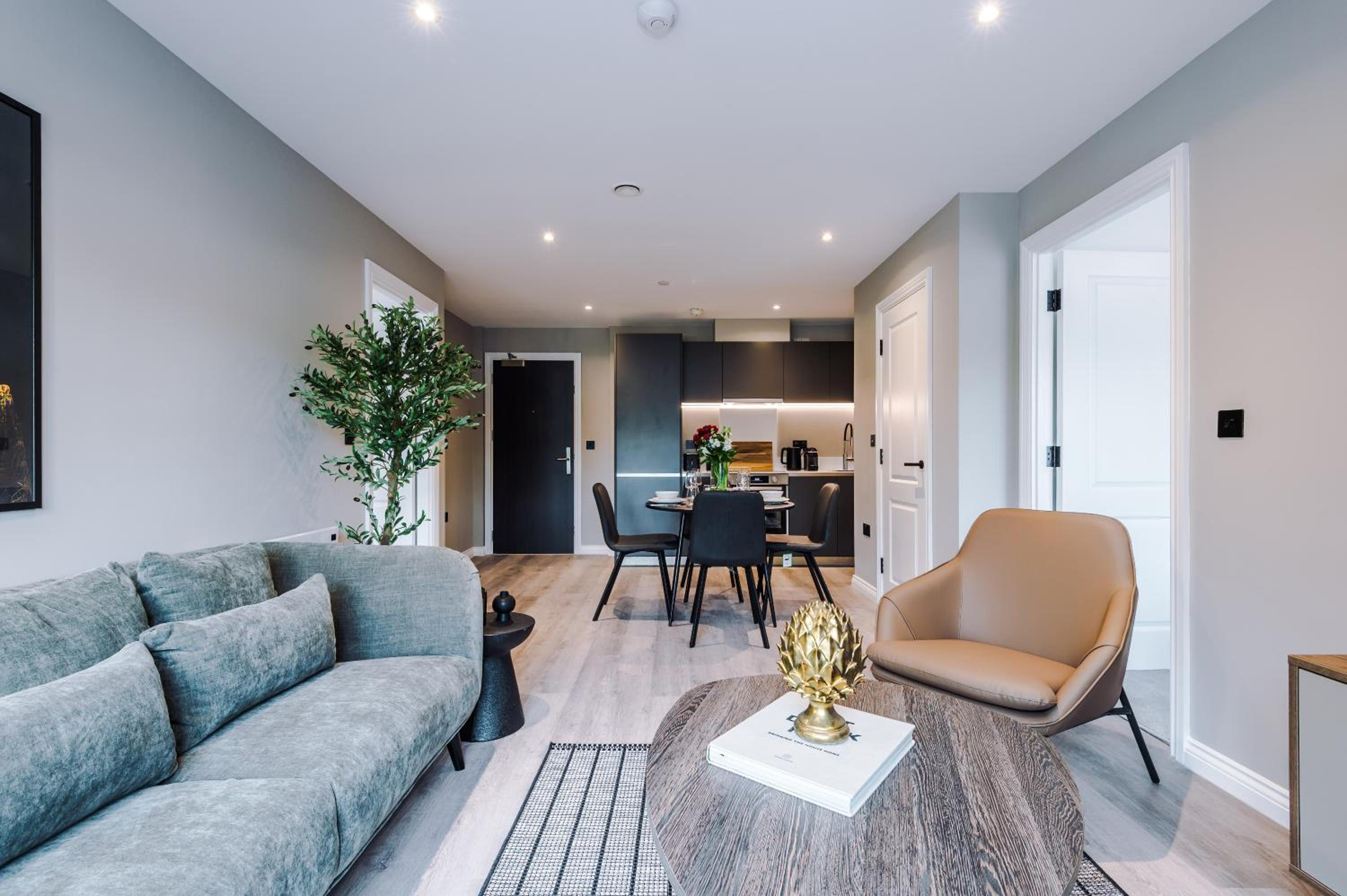 High Spec 2 Bed Flat - Leeds City Centre view 4