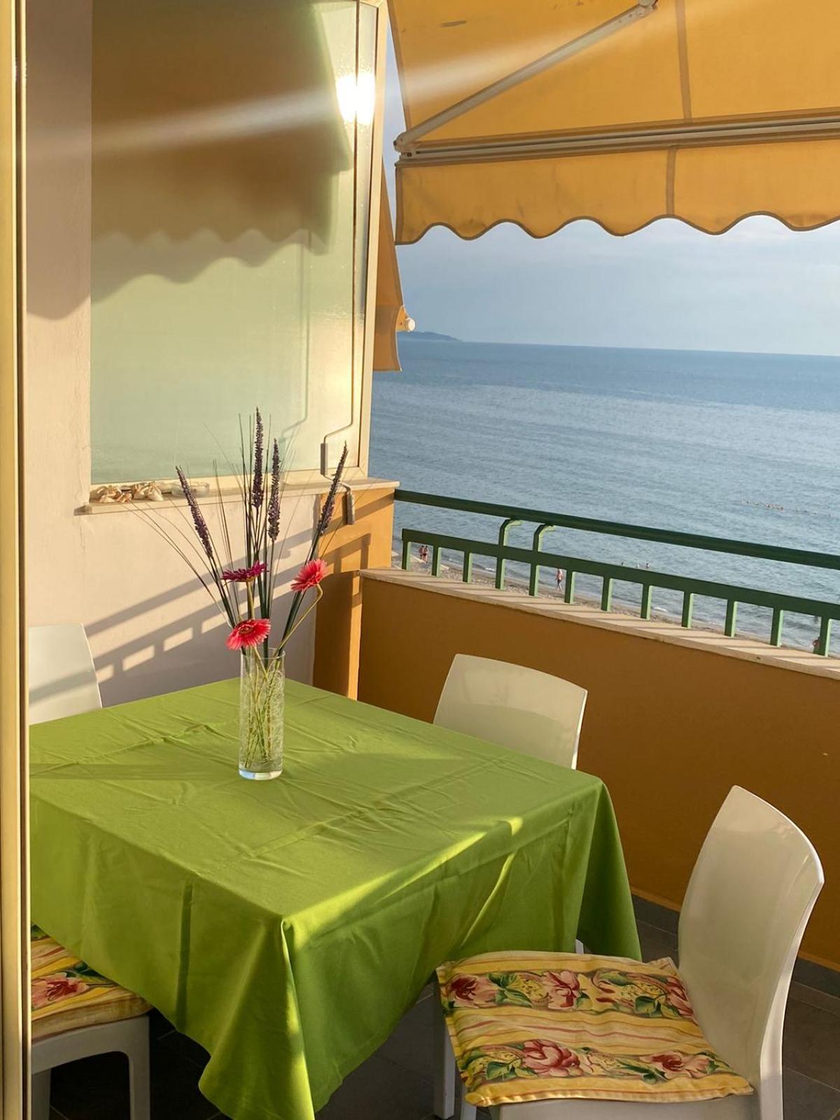 Sunset Serenity Apartment