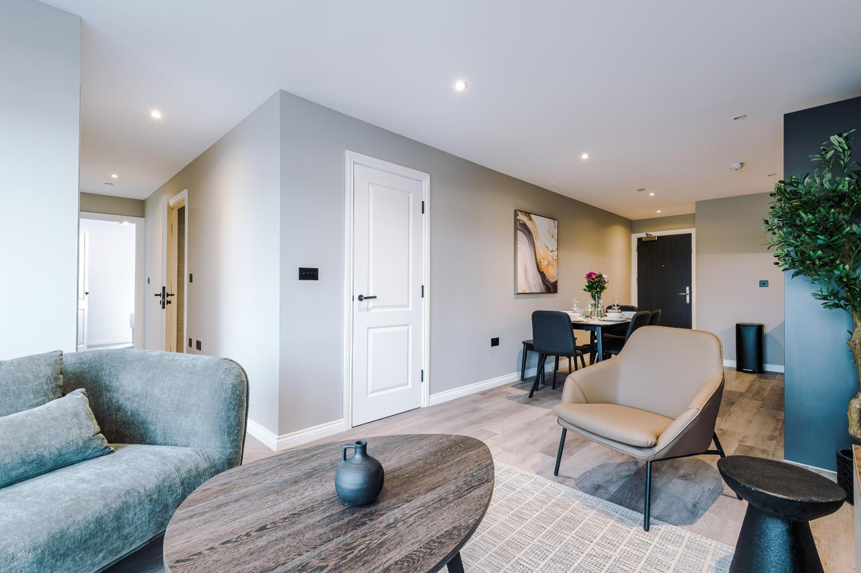 3 Bed Flat - Leeds City Centre - Free Parking view 3