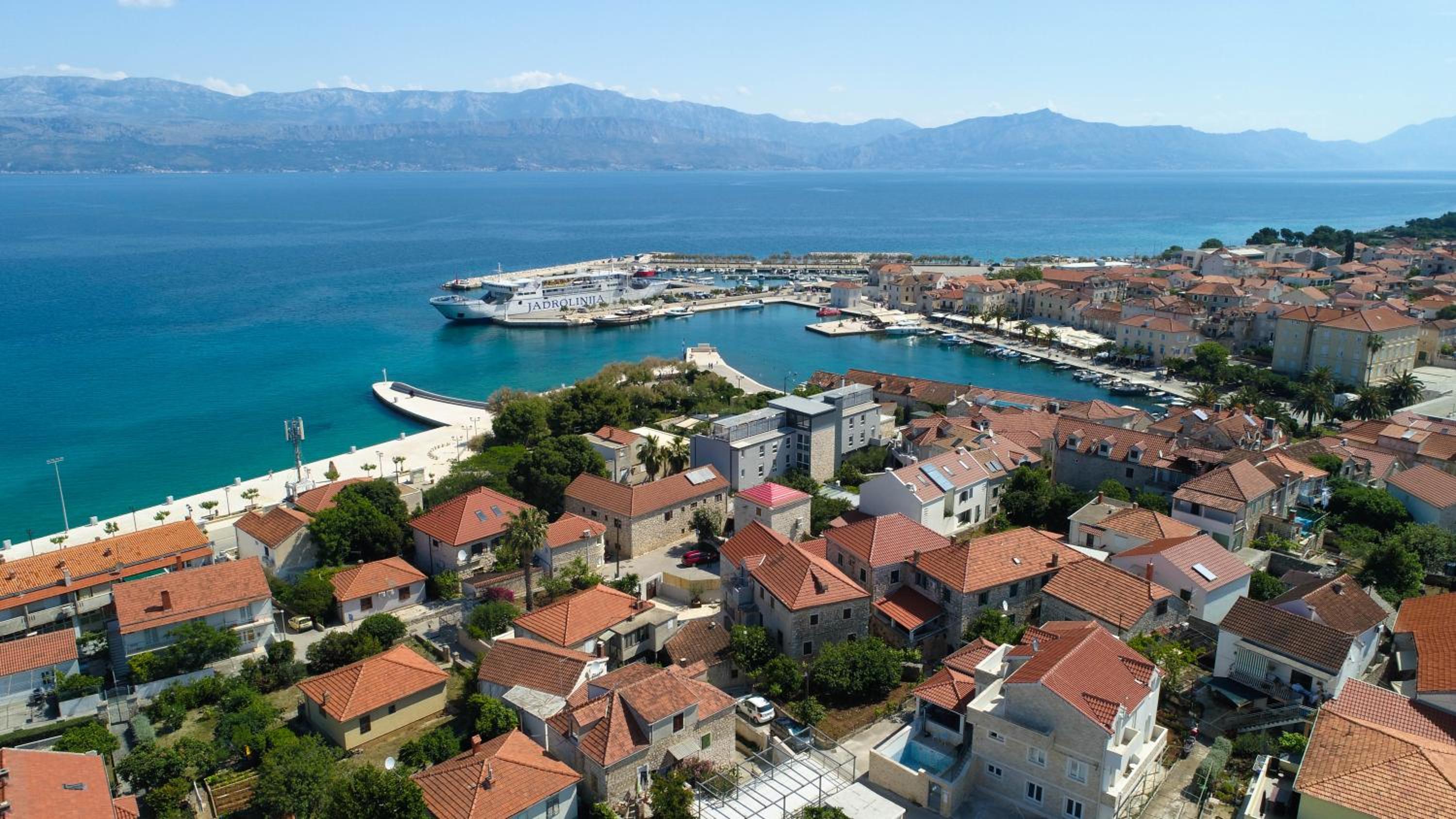 Seaside Apartments