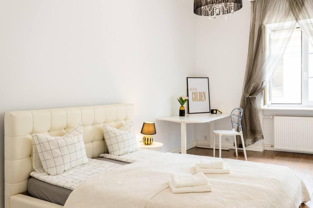 Urban Chic -One Bedroom Apartment - Warsaw Stays - Podwale