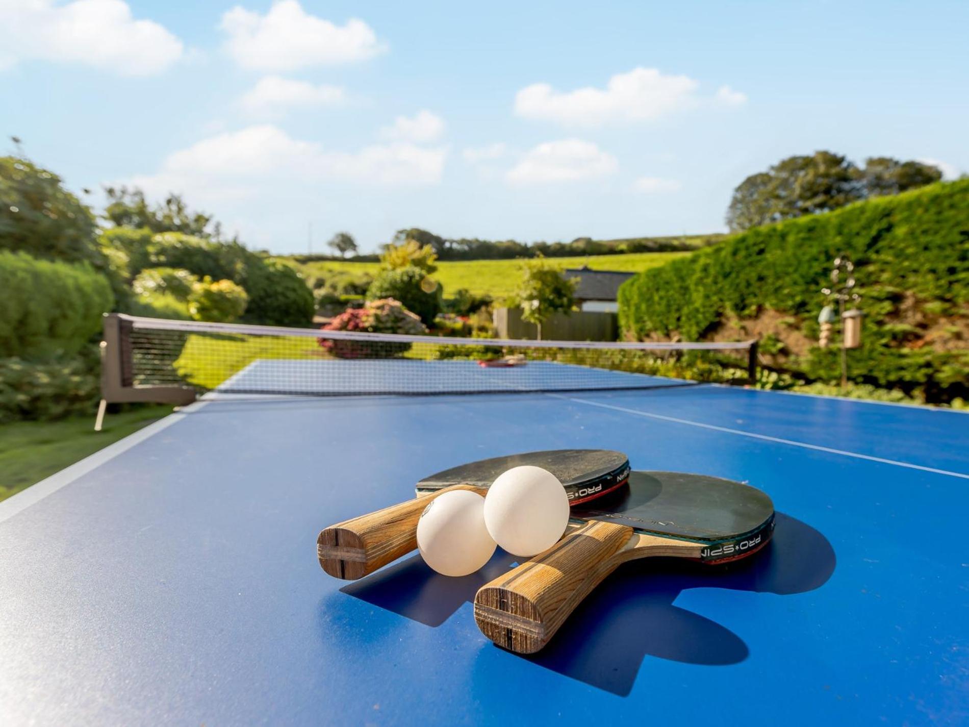 3 Bed in Barnstaple oc-bdown view 4