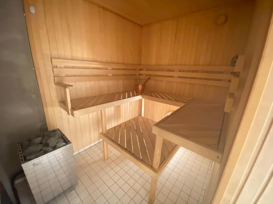 Luxury Waterfront Retreat with Panorama Room & Sauna at Sinso Talu