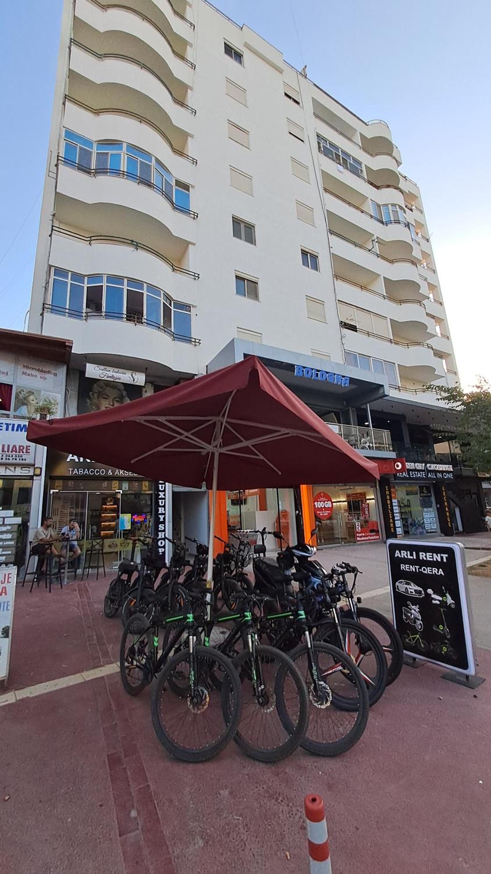 Illyria Apartments