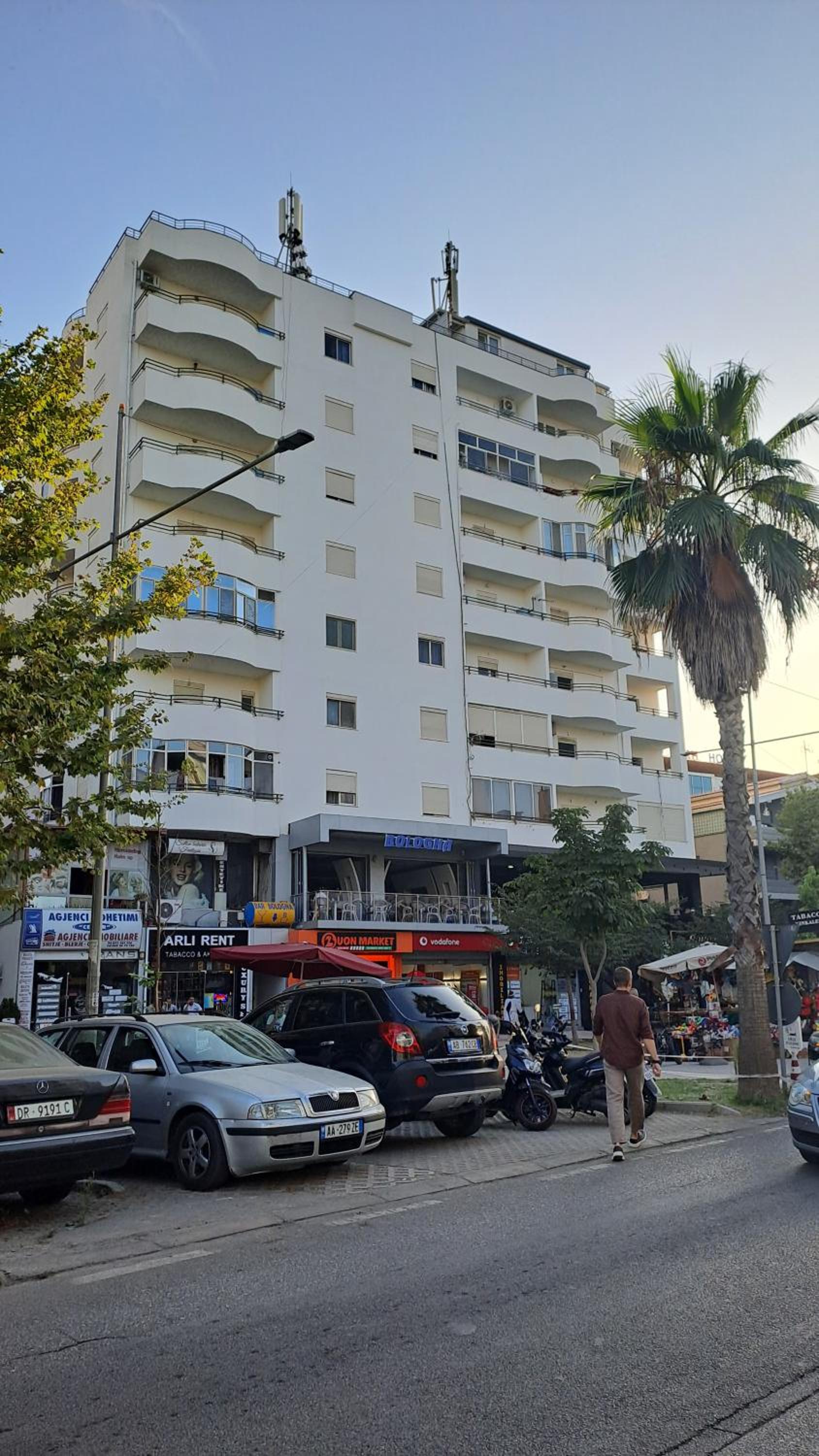 Illyria Apartments