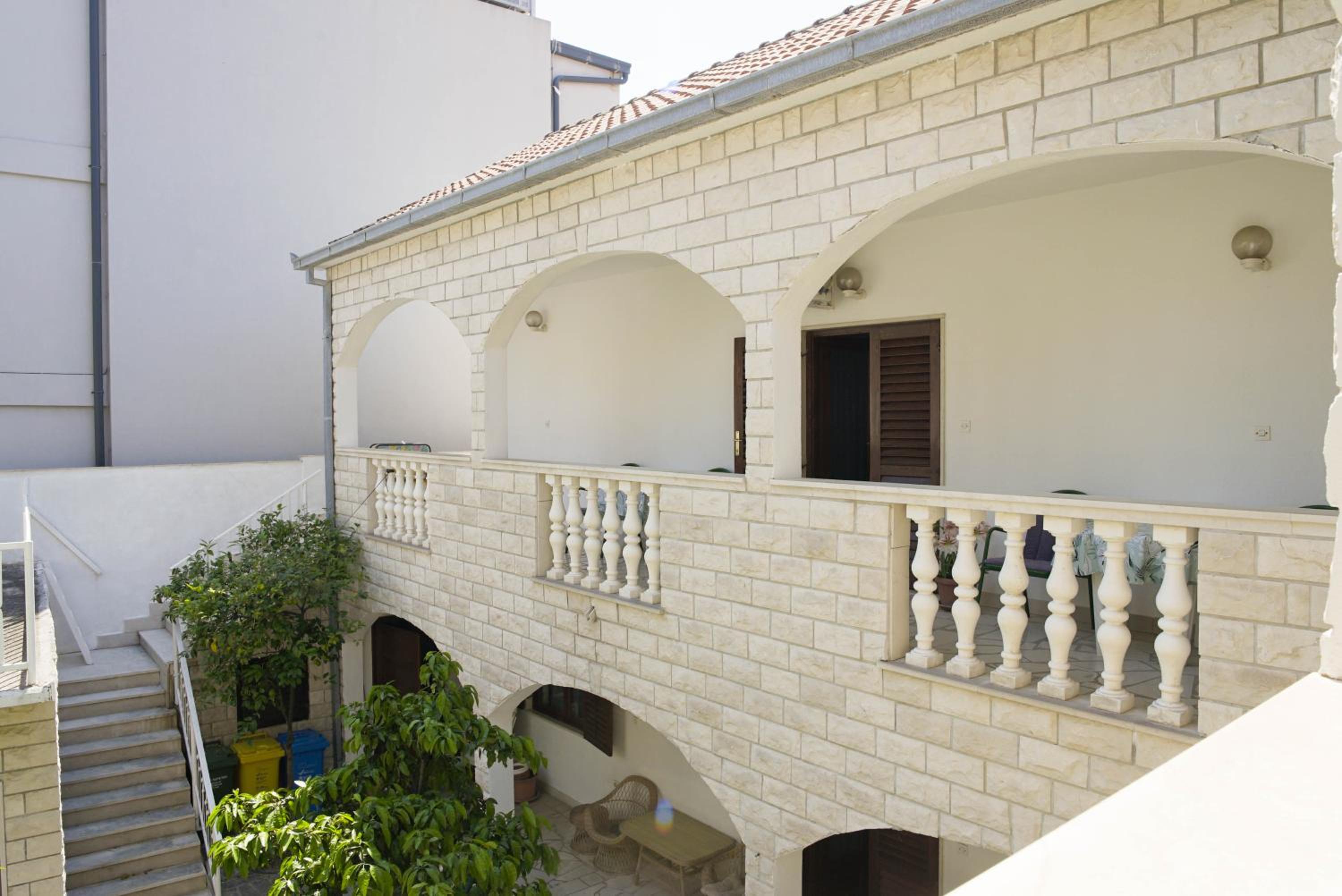 Seaside Apartments