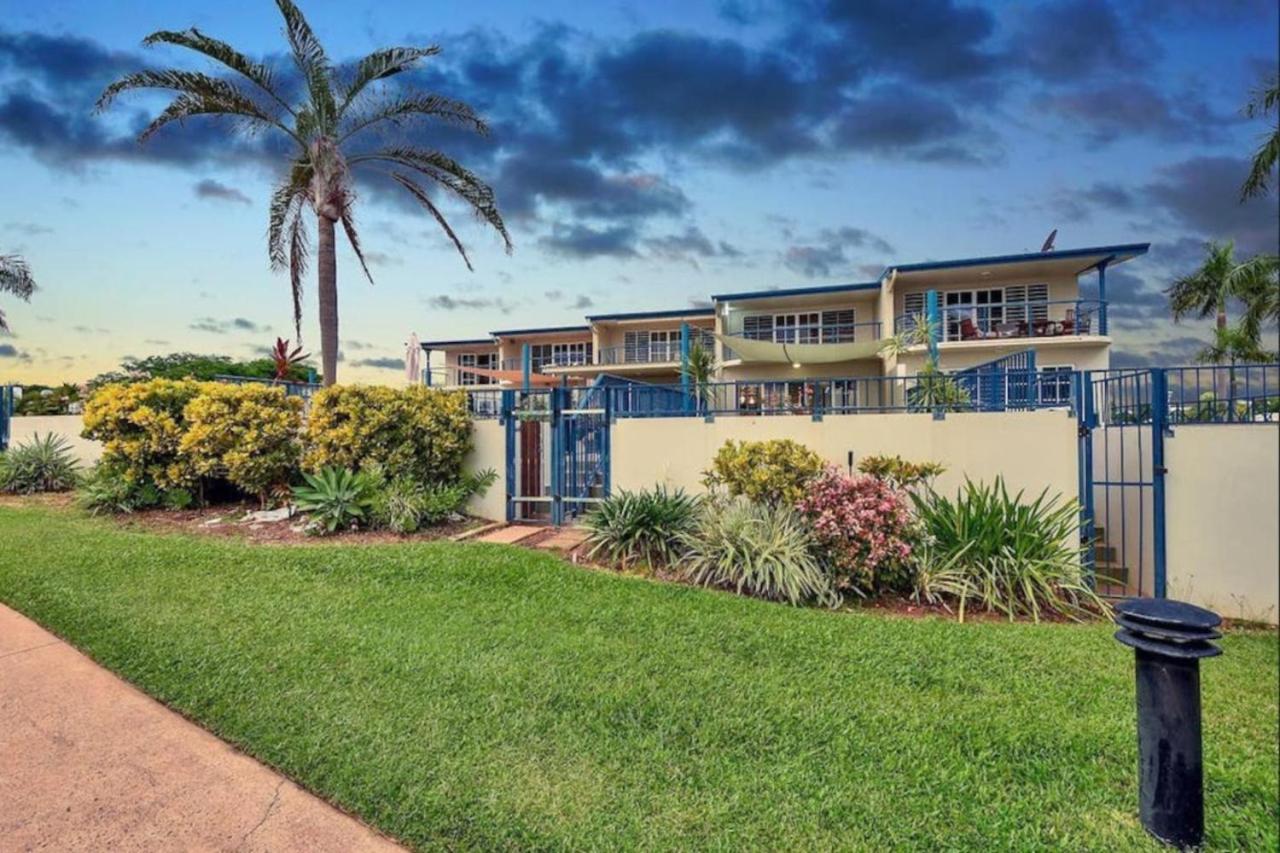 Absolute Beachfront Bliss-Best location in Darwin