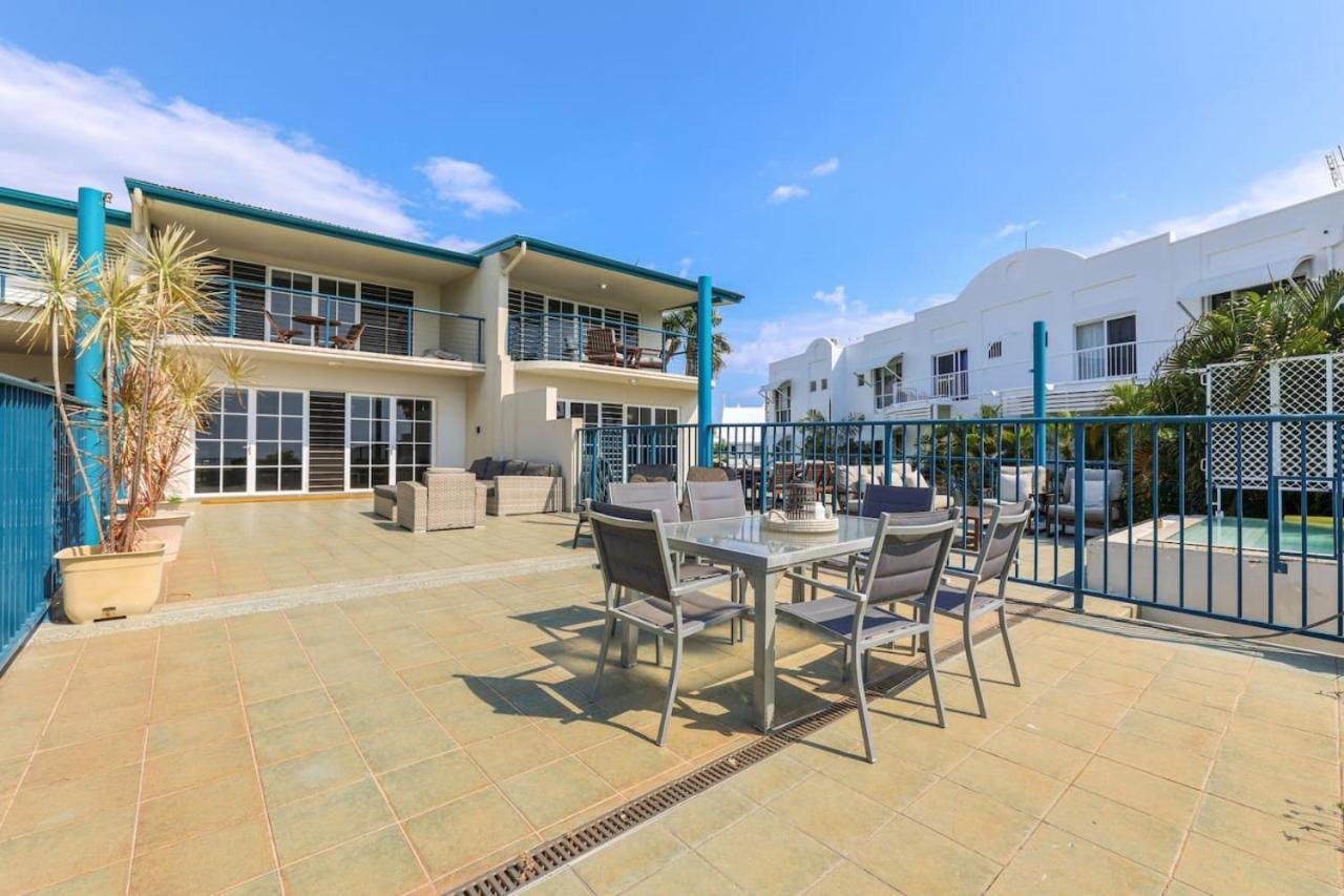 Absolute Beachfront Bliss-Best location in Darwin