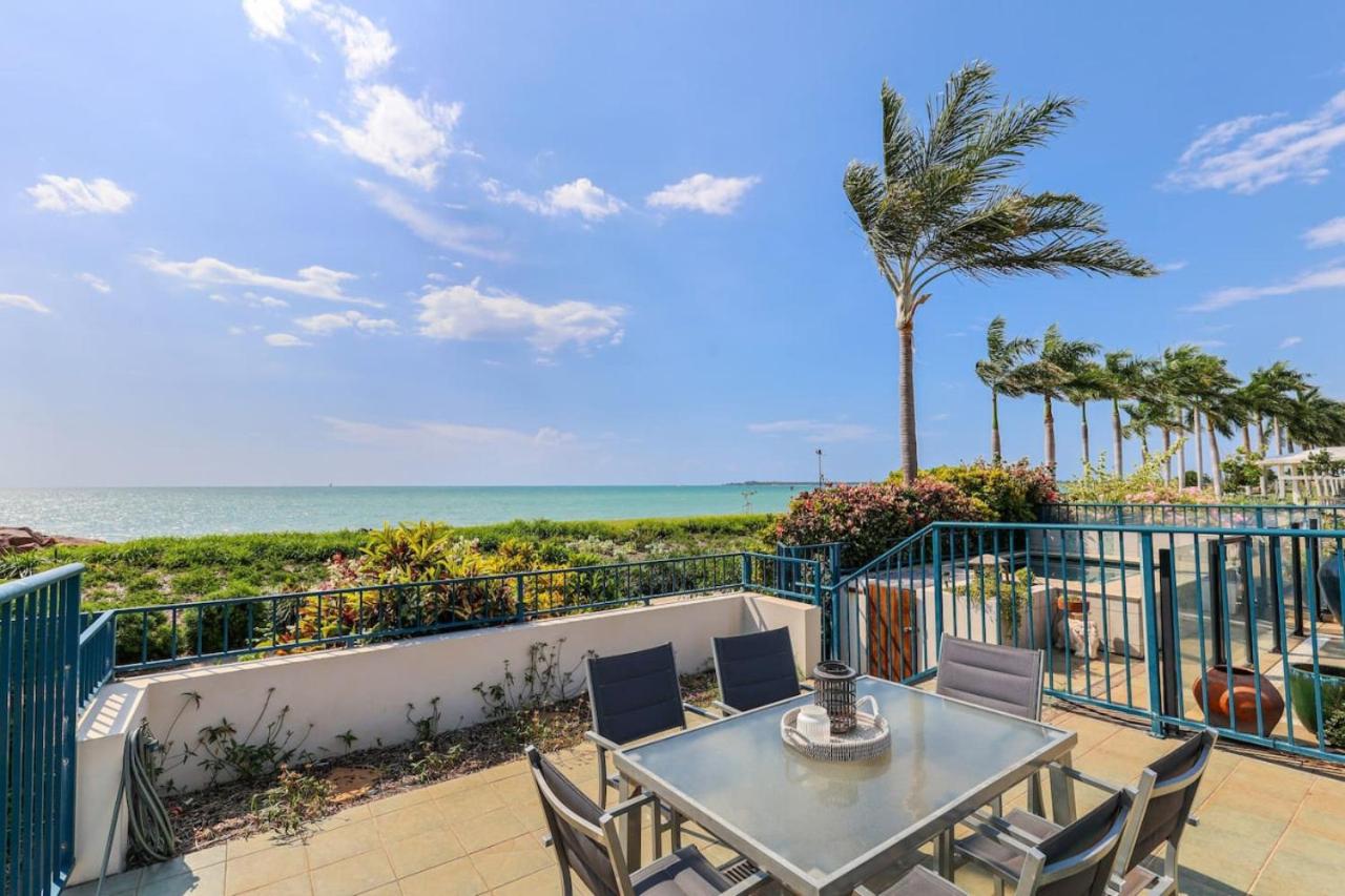 Absolute Beachfront Bliss-Best location in Darwin