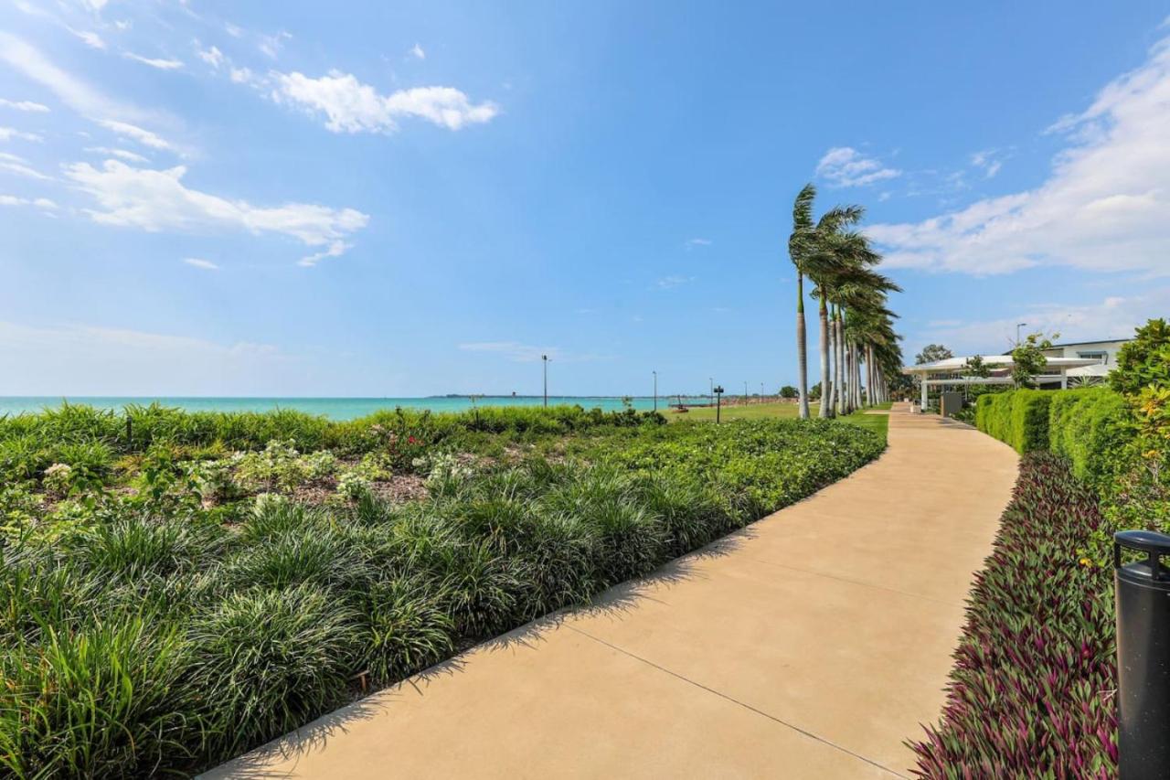Absolute Beachfront Bliss-Best location in Darwin