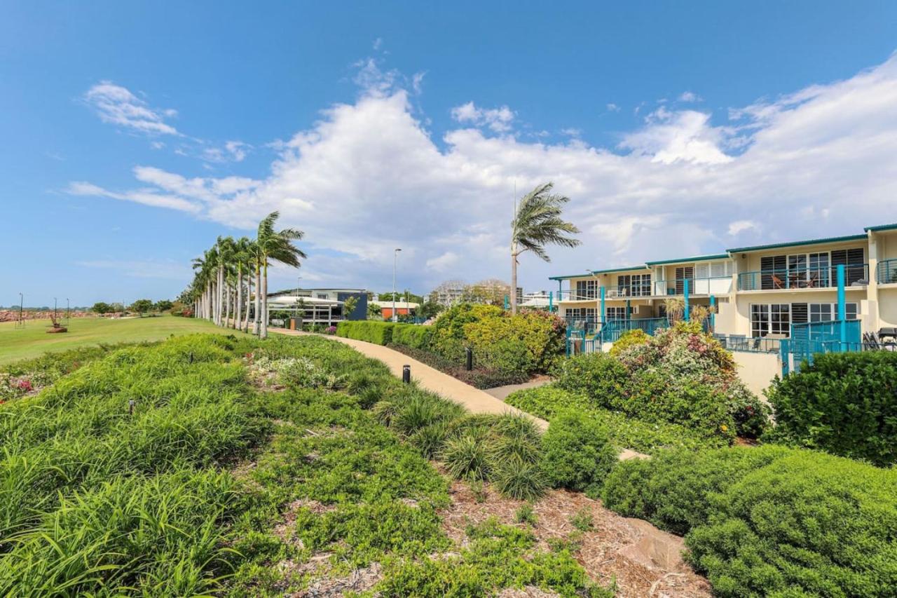 Absolute Beachfront Bliss-Best location in Darwin