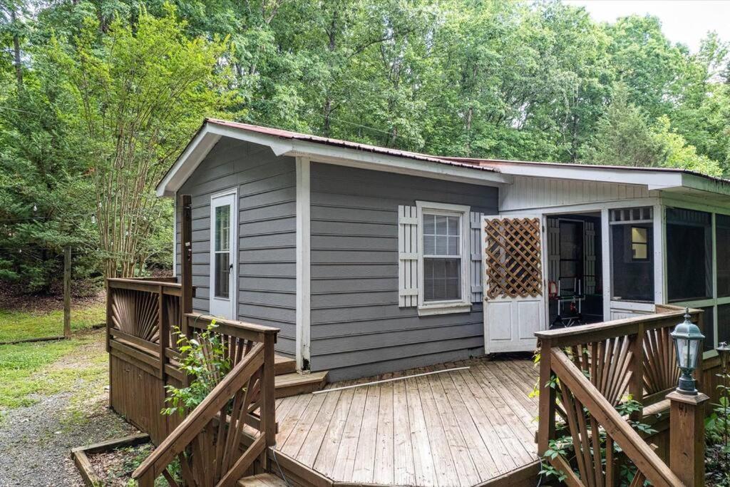 Cozy Party House in the woods - Property Image 8