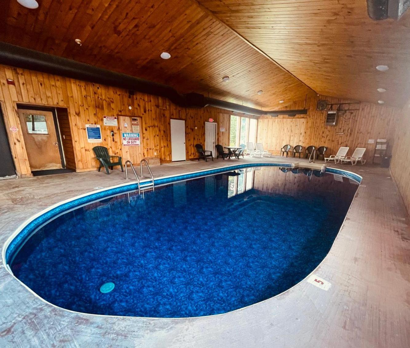 Stonybrook Motel & Lodge