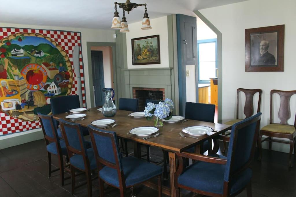 The Dutton Farmhouse