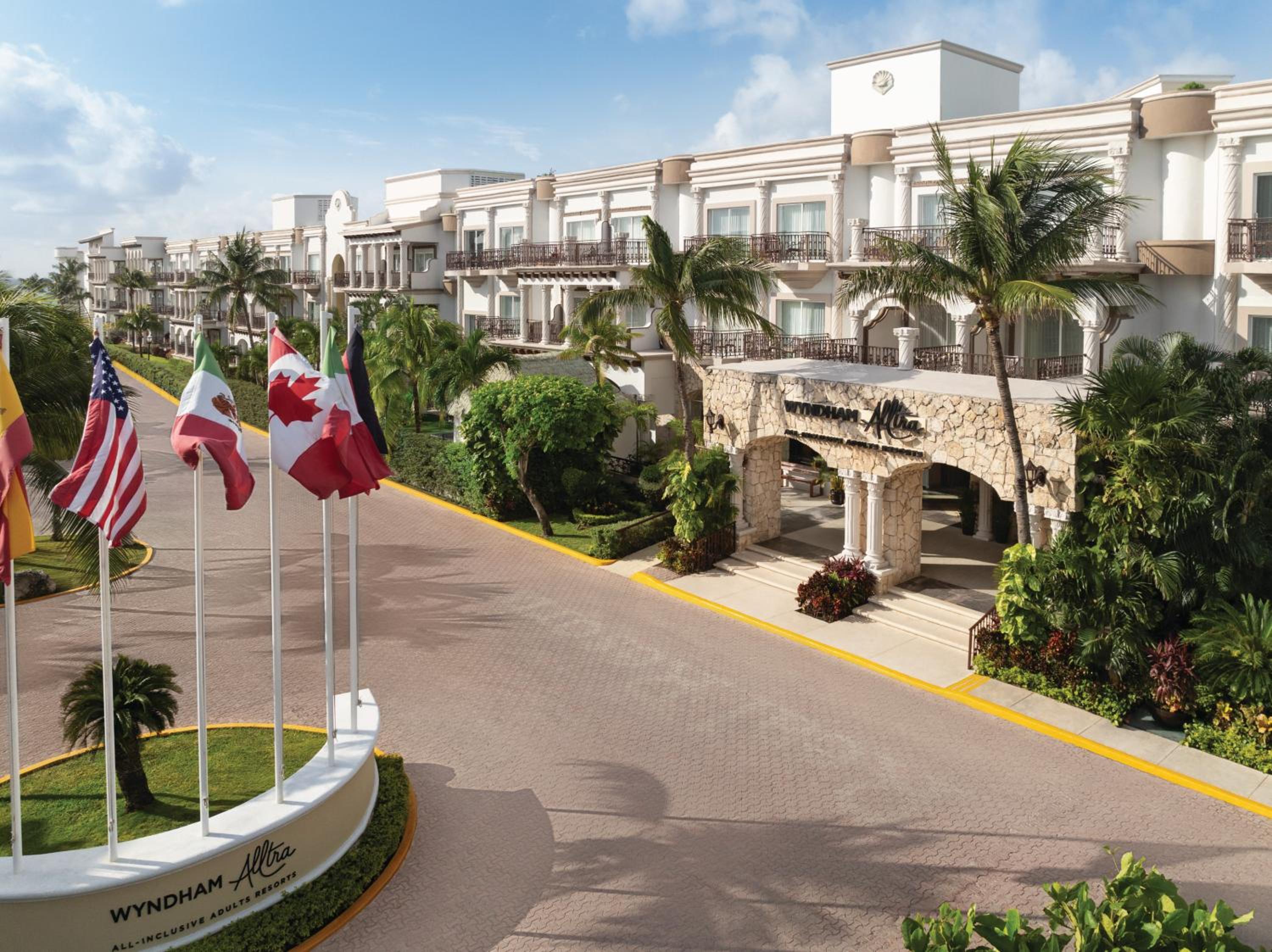 Wyndham Alltra Playa del Carmen Adults Only All Inclusive - Property Image 62