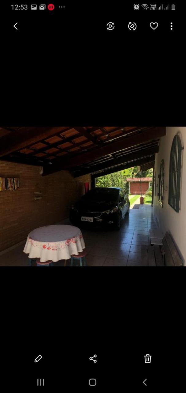Linda casa com piscina à 3min da Praia caminhando