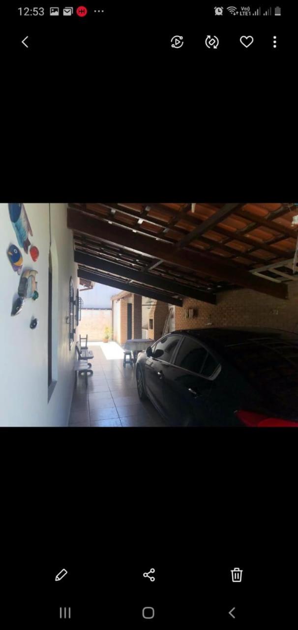 Linda casa com piscina à 3min da Praia caminhando