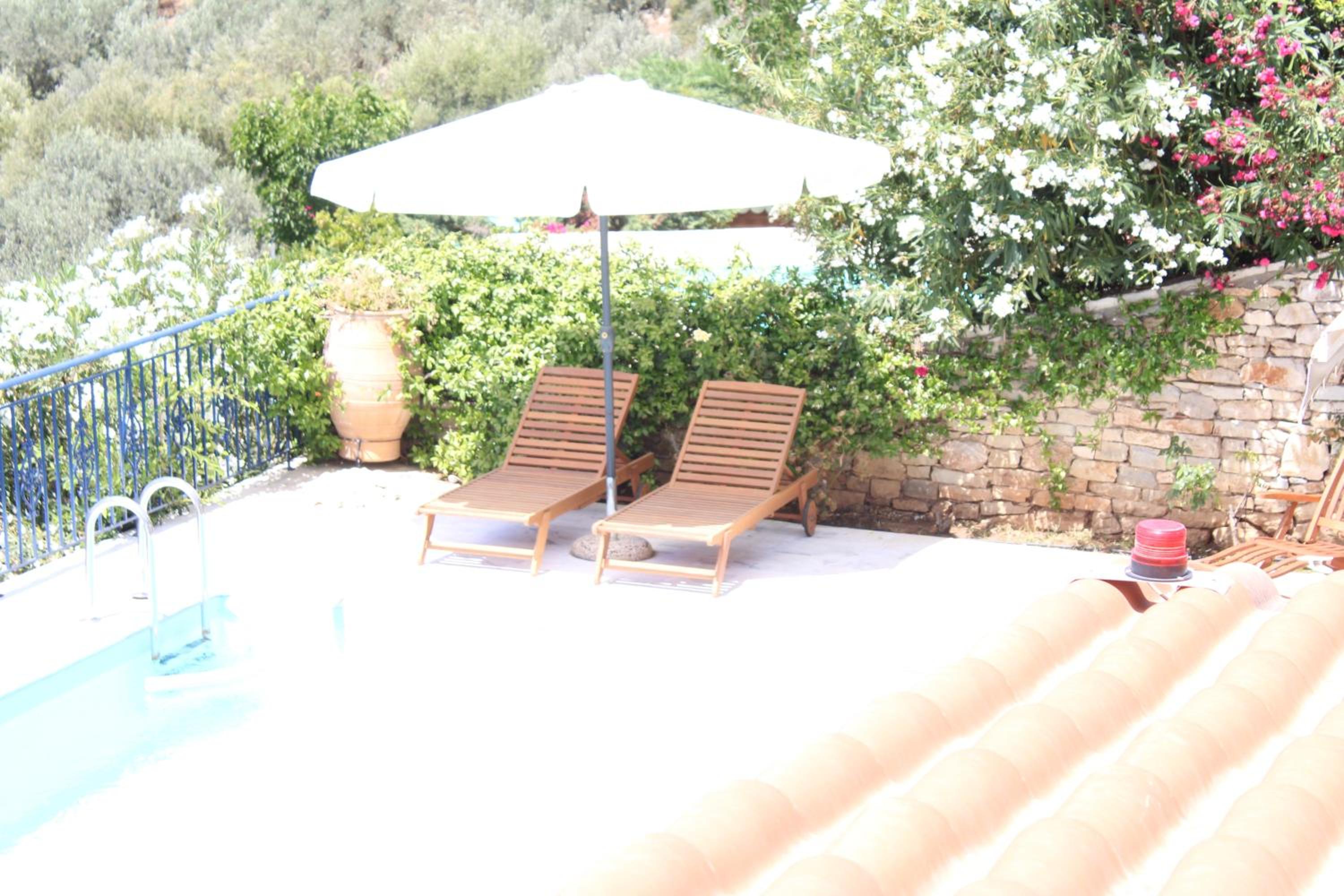 VILLA gALINI