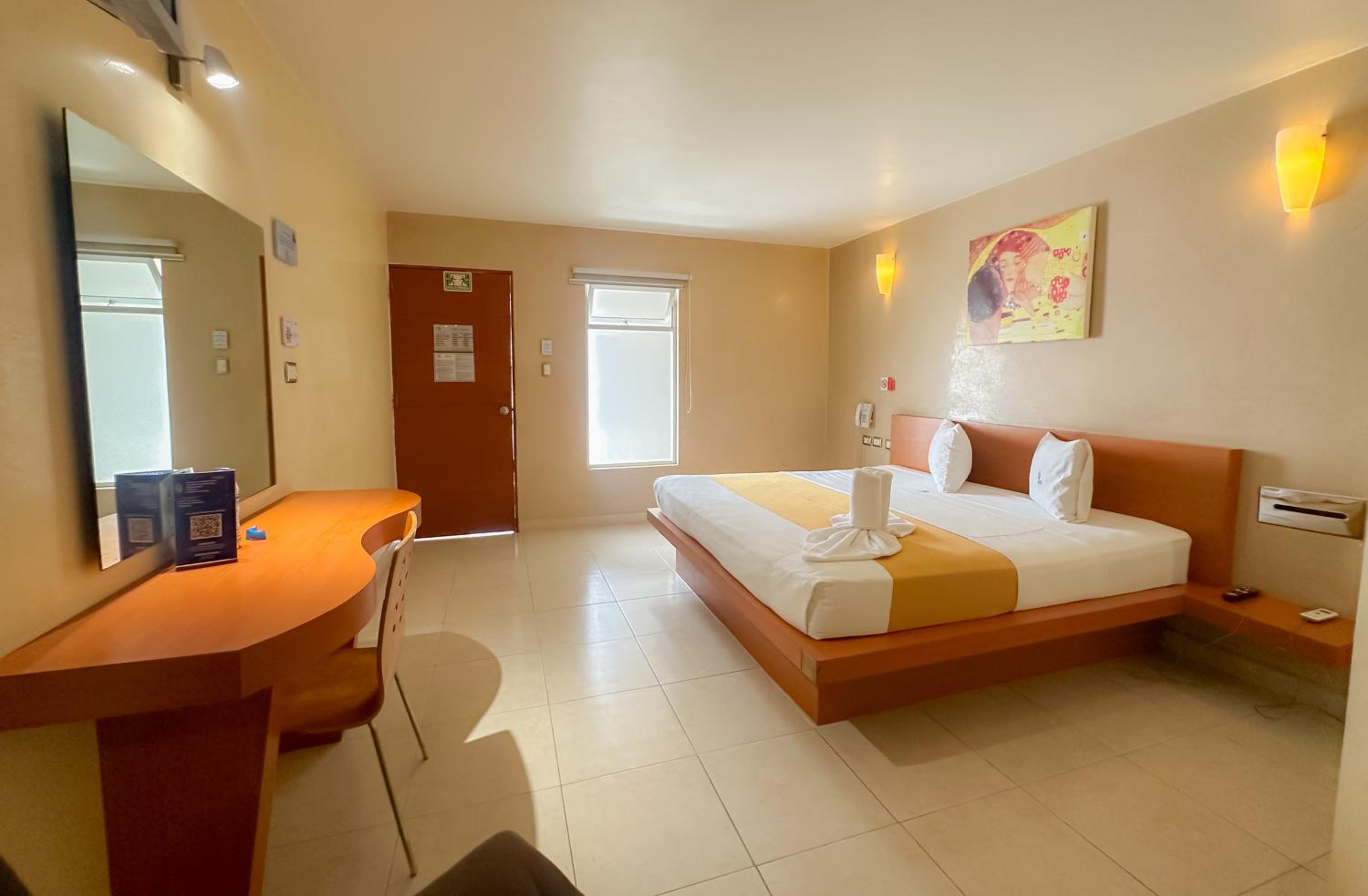Manzanillo Vacations - Auto Hotel Mediterraneo - Property Image 5