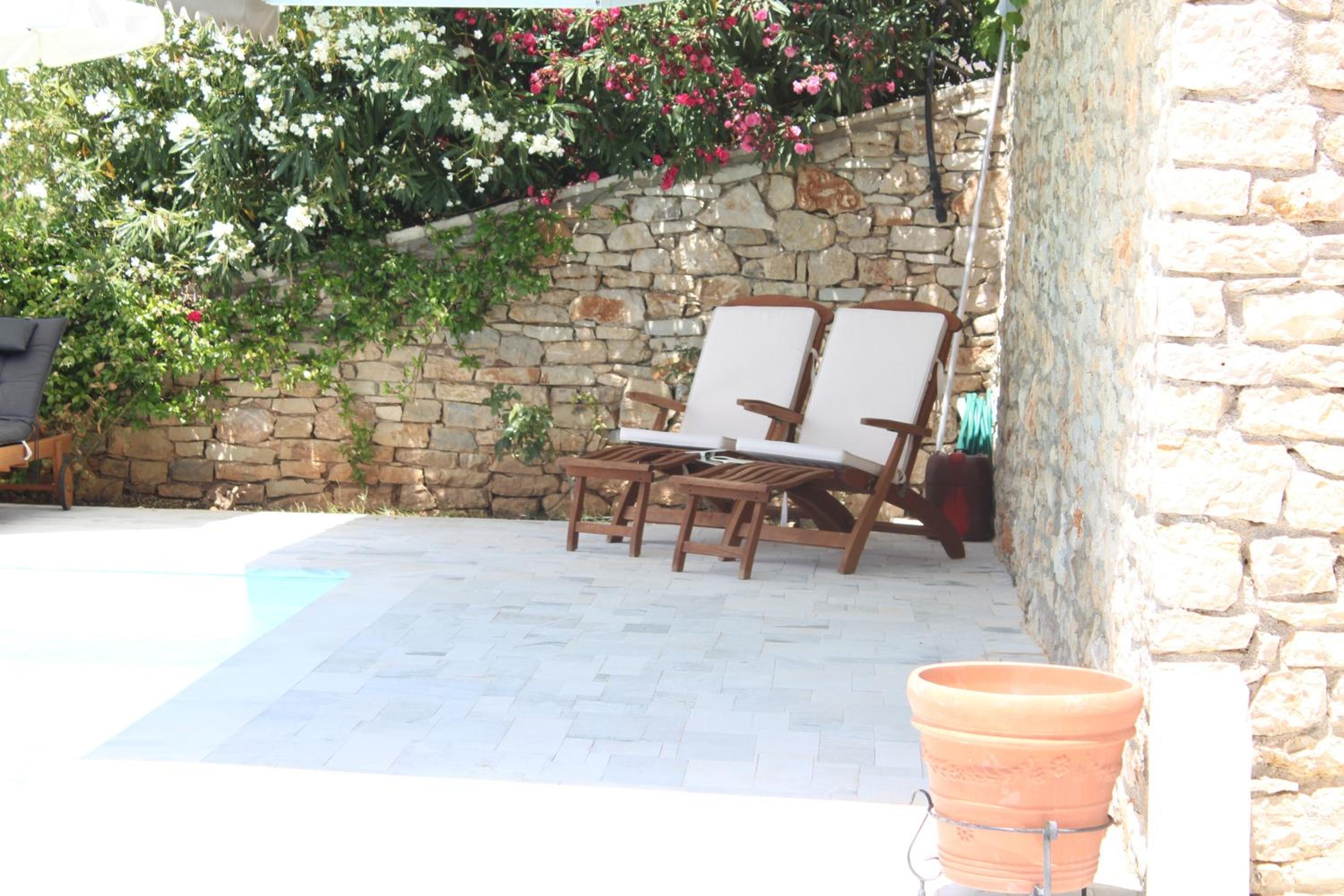 VILLA gALINI