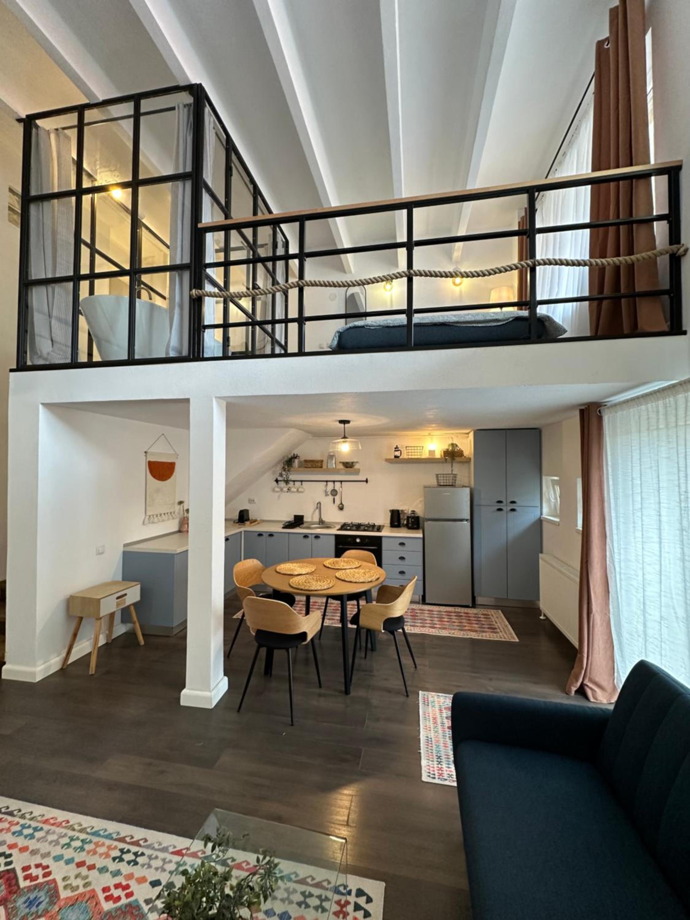 Daisy Apartment 7 view 2