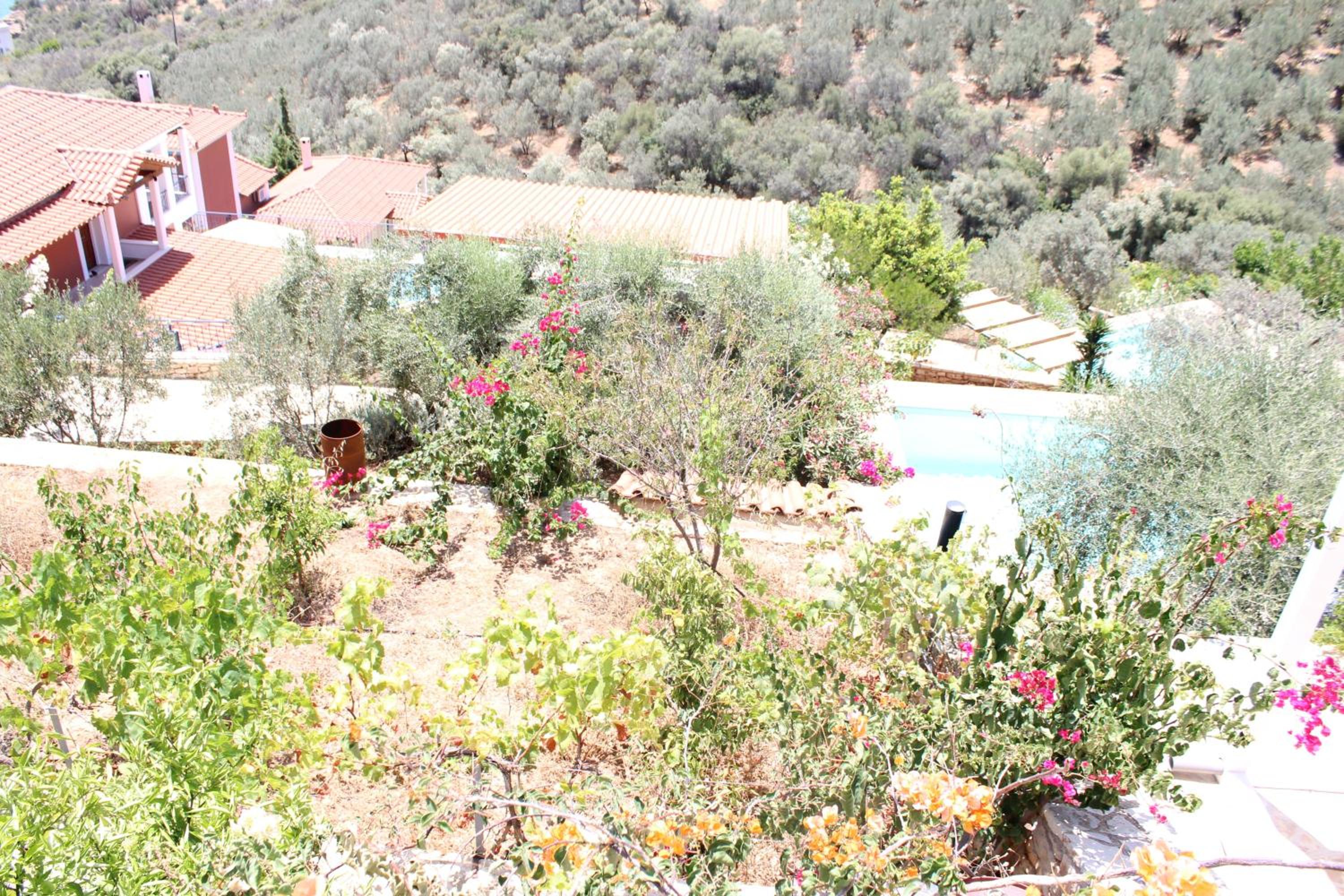 VILLA gALINI
