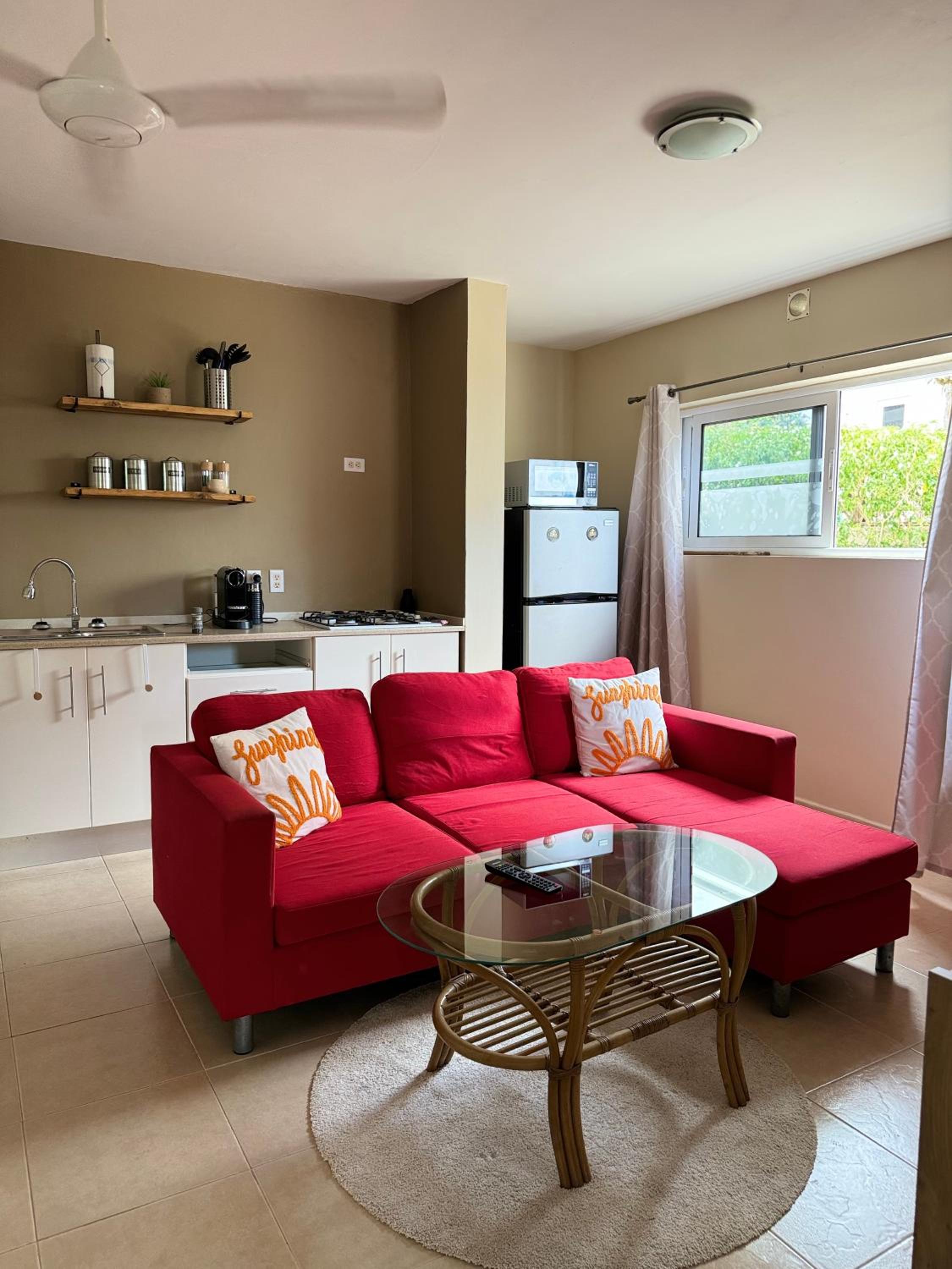 Cozy 2 Bedroom Apartment in Brakkeput