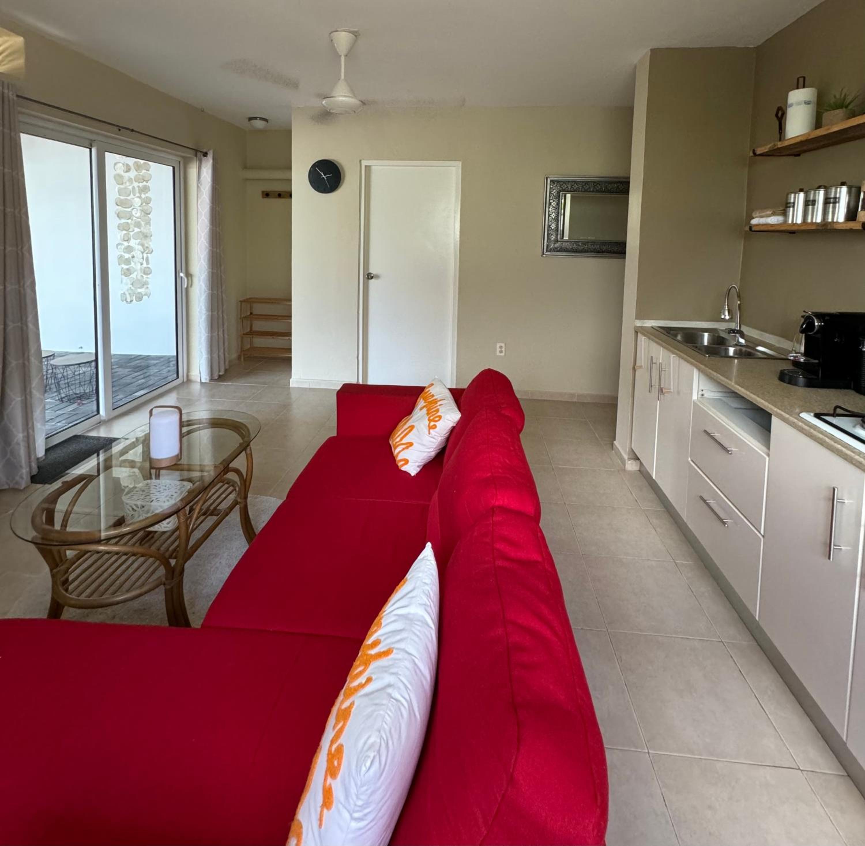 Cozy 2 Bedroom Apartment in Brakkeput