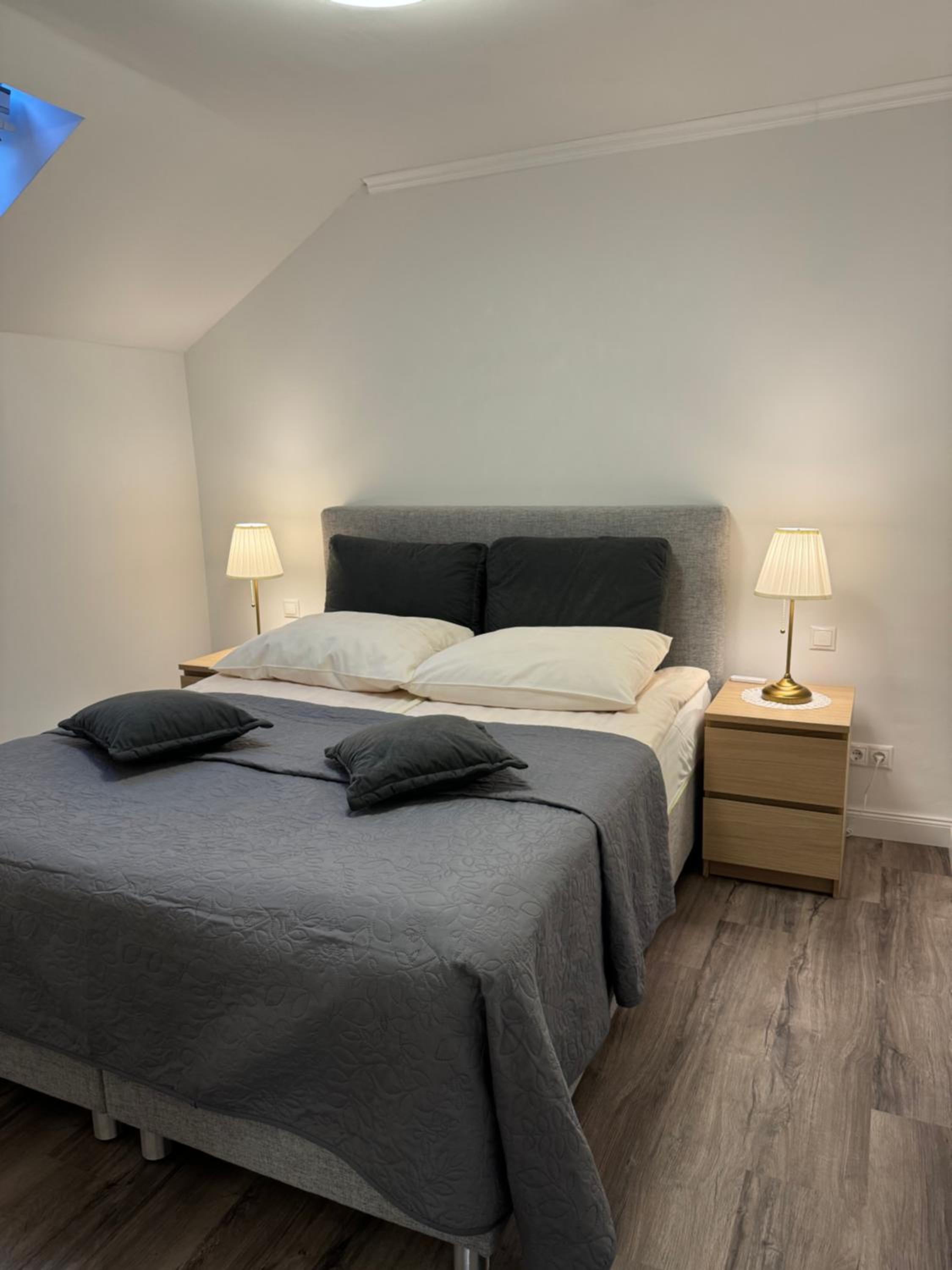 Apartment A&A