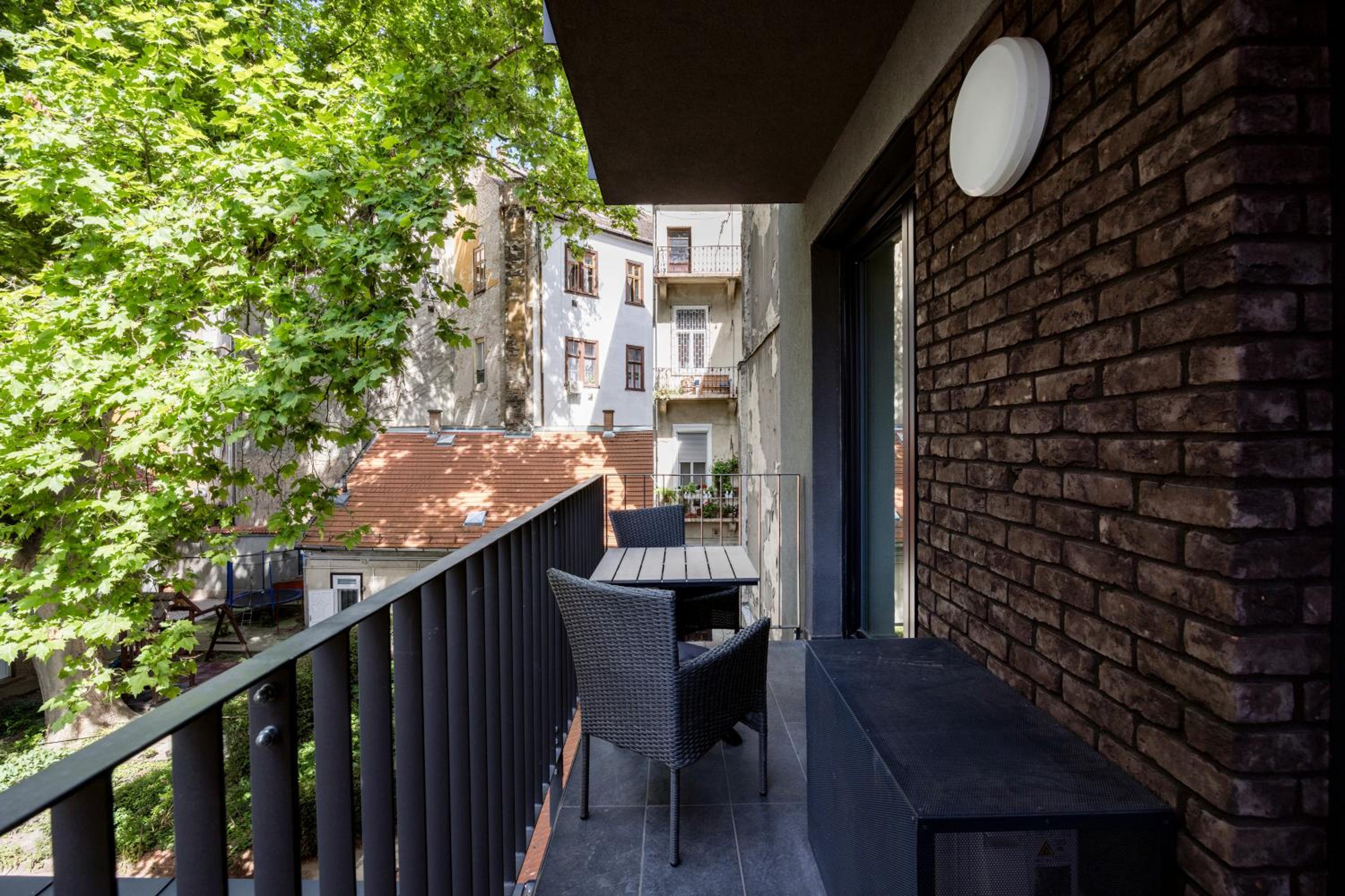 Modern Apartment with Balcony and Parking view 2