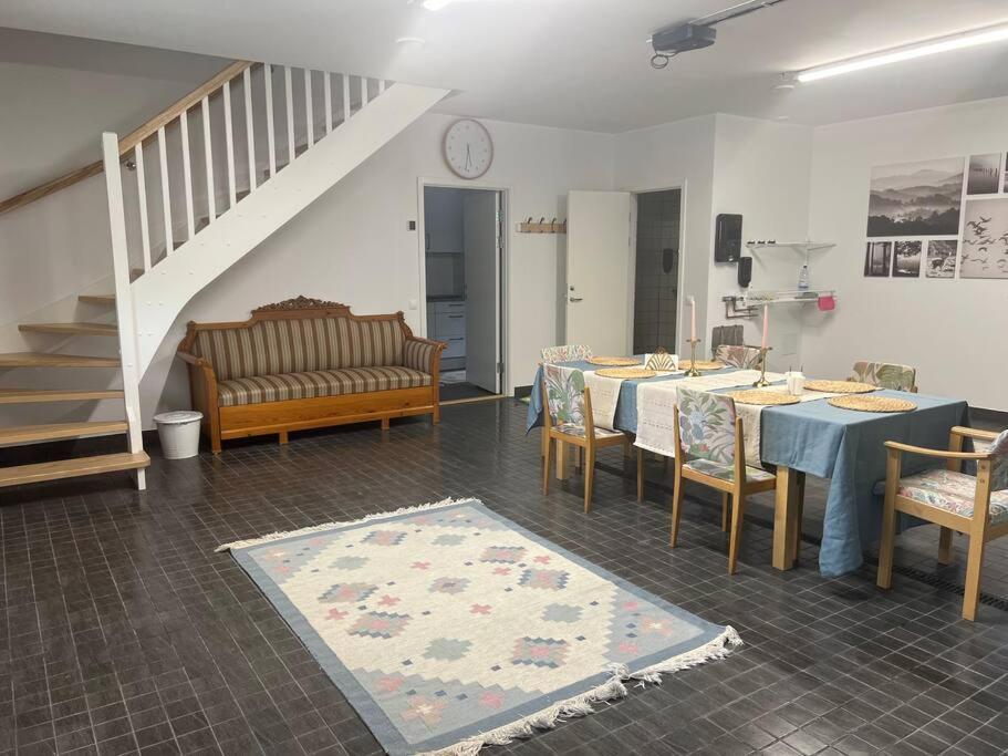 Cozy garage apartment