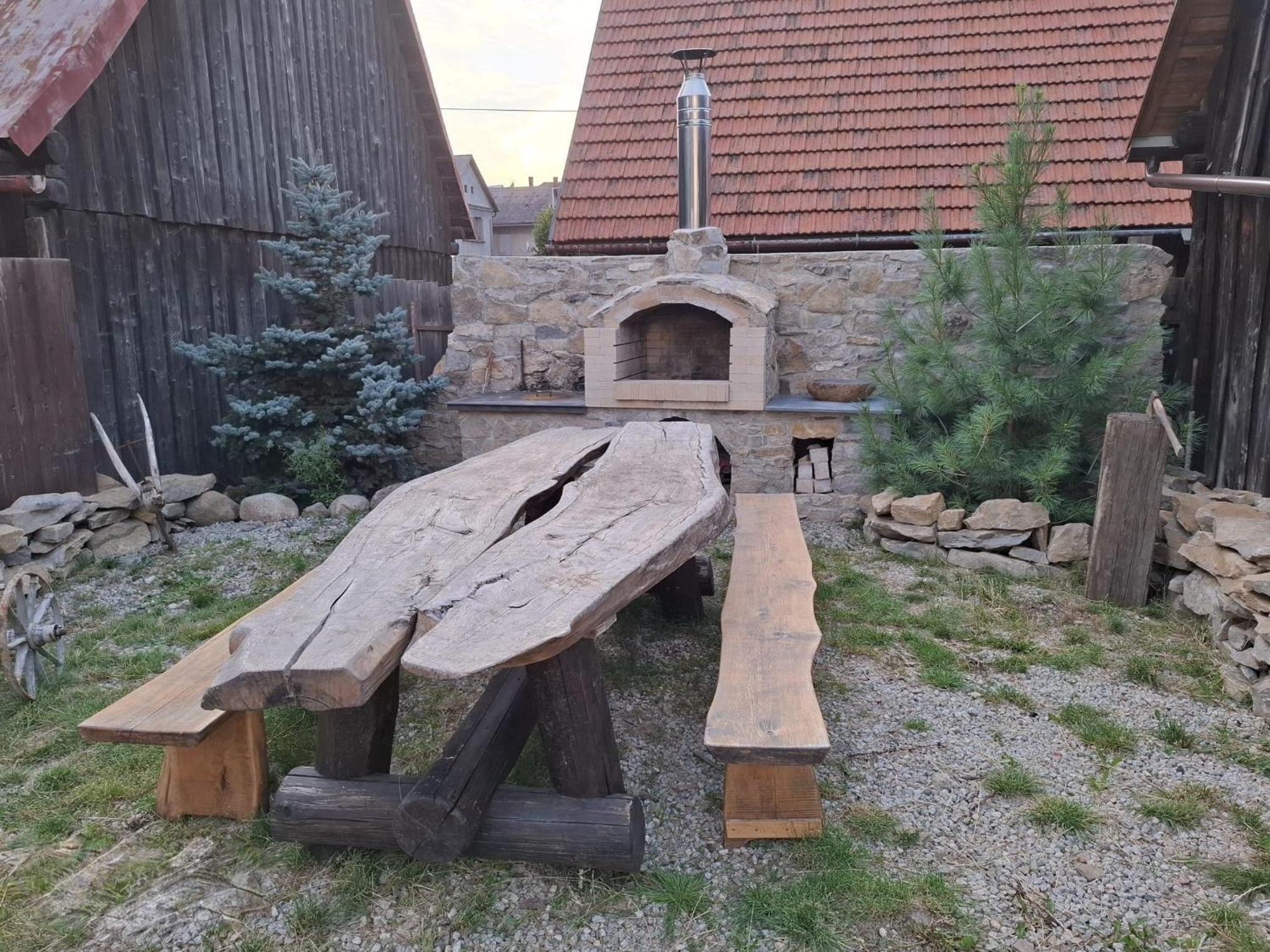 Photo 46