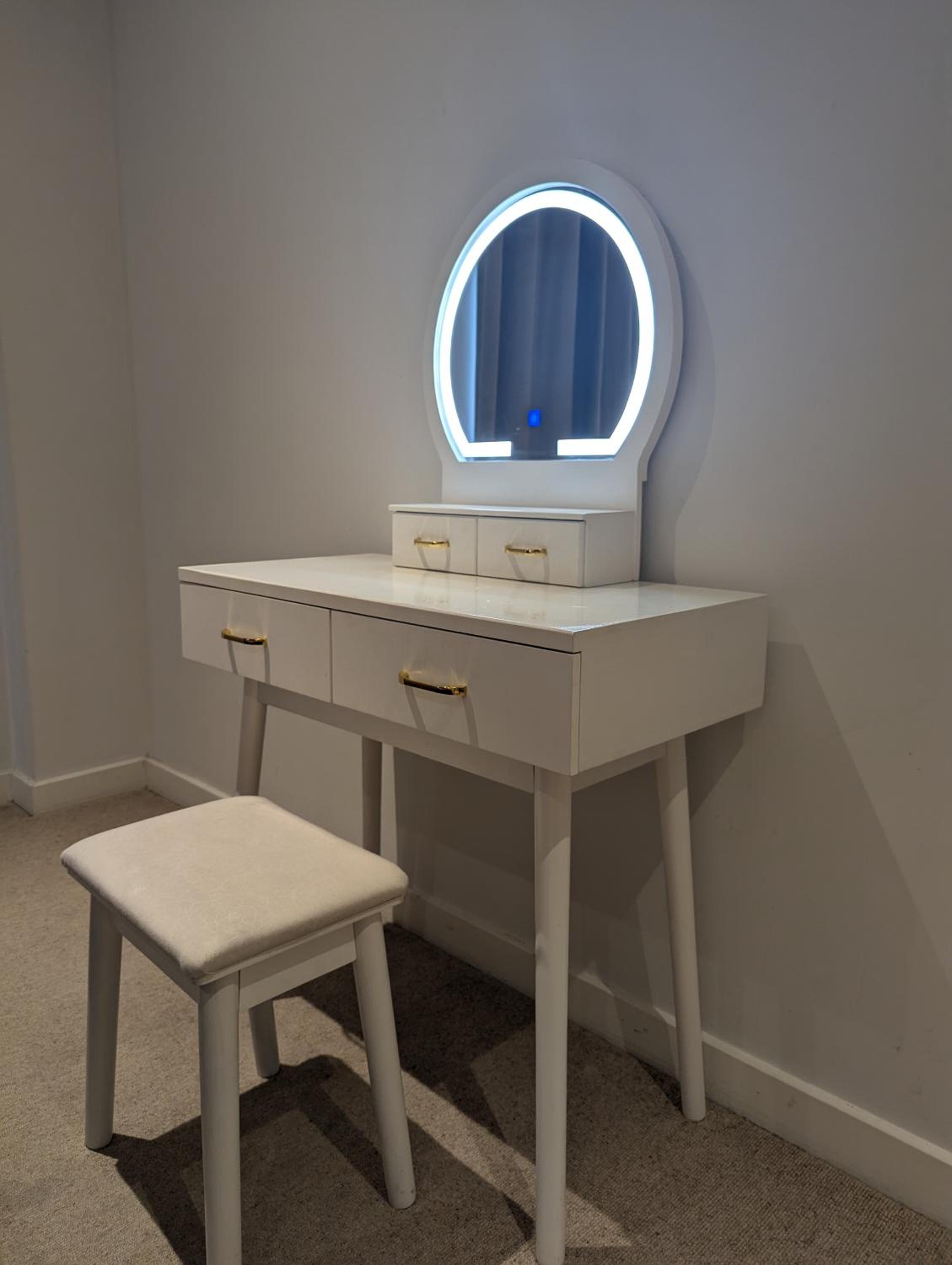 Modern London Apartment near Greenwich - Rooftop City View