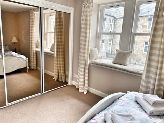 Netflix, Parking, Wifi, in Historical Townhouse Central Location by Lains Lettings view 5