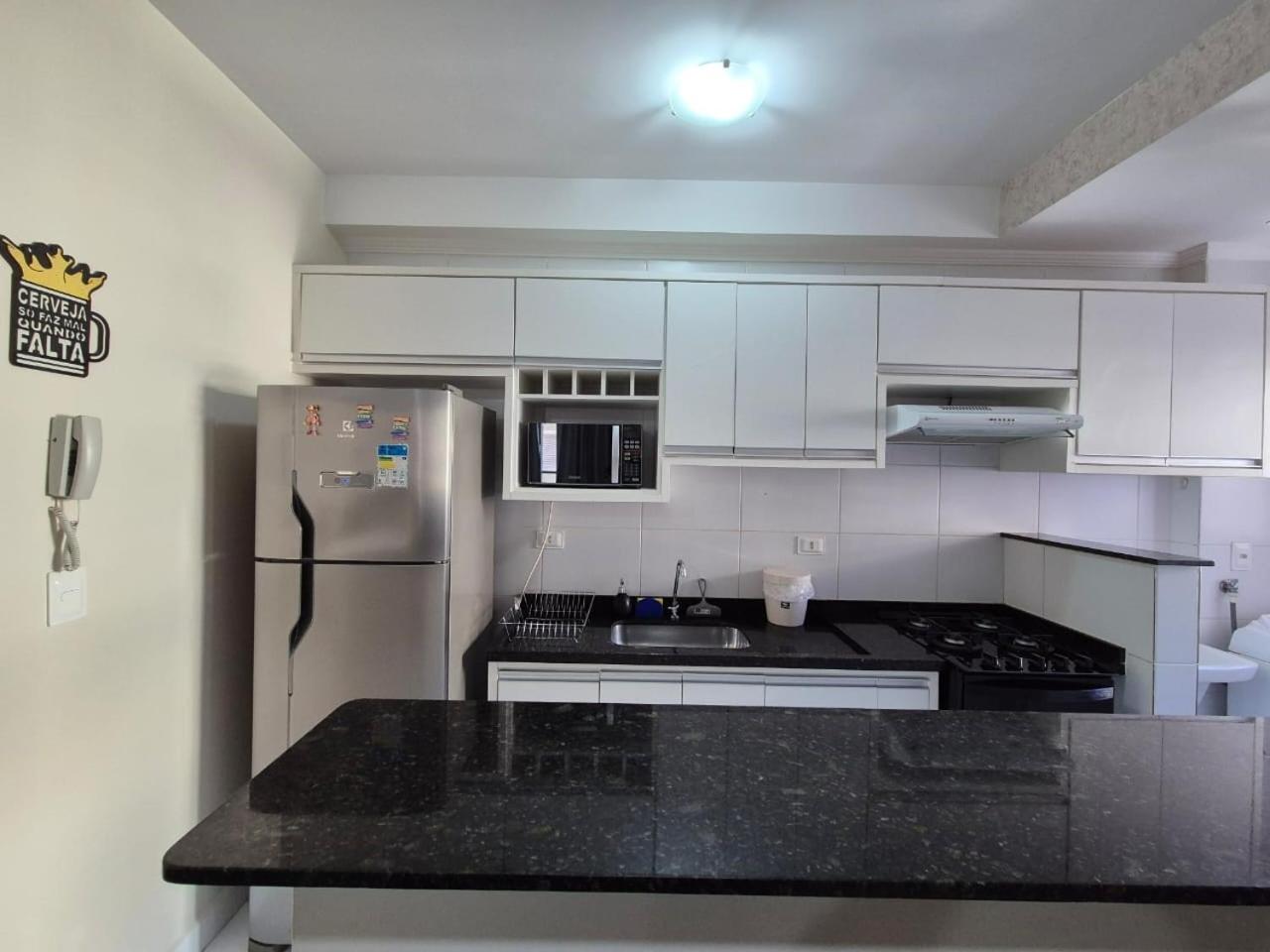 Apartamento E-23 Edifício Villa Monreale - Praia Itaguá