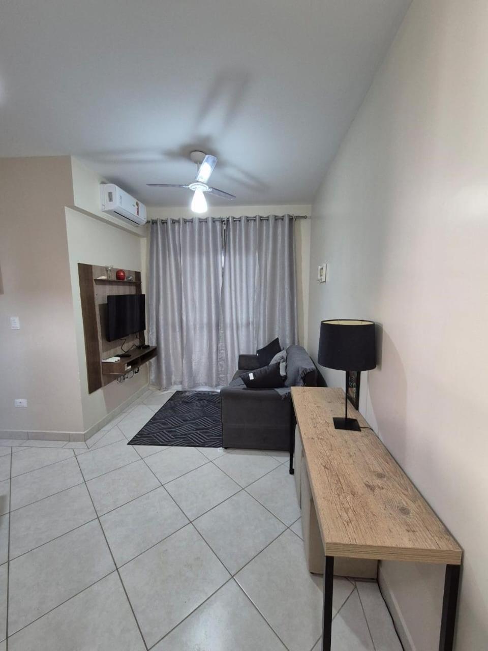 Apartamento E-23 Edifício Villa Monreale - Praia Itaguá