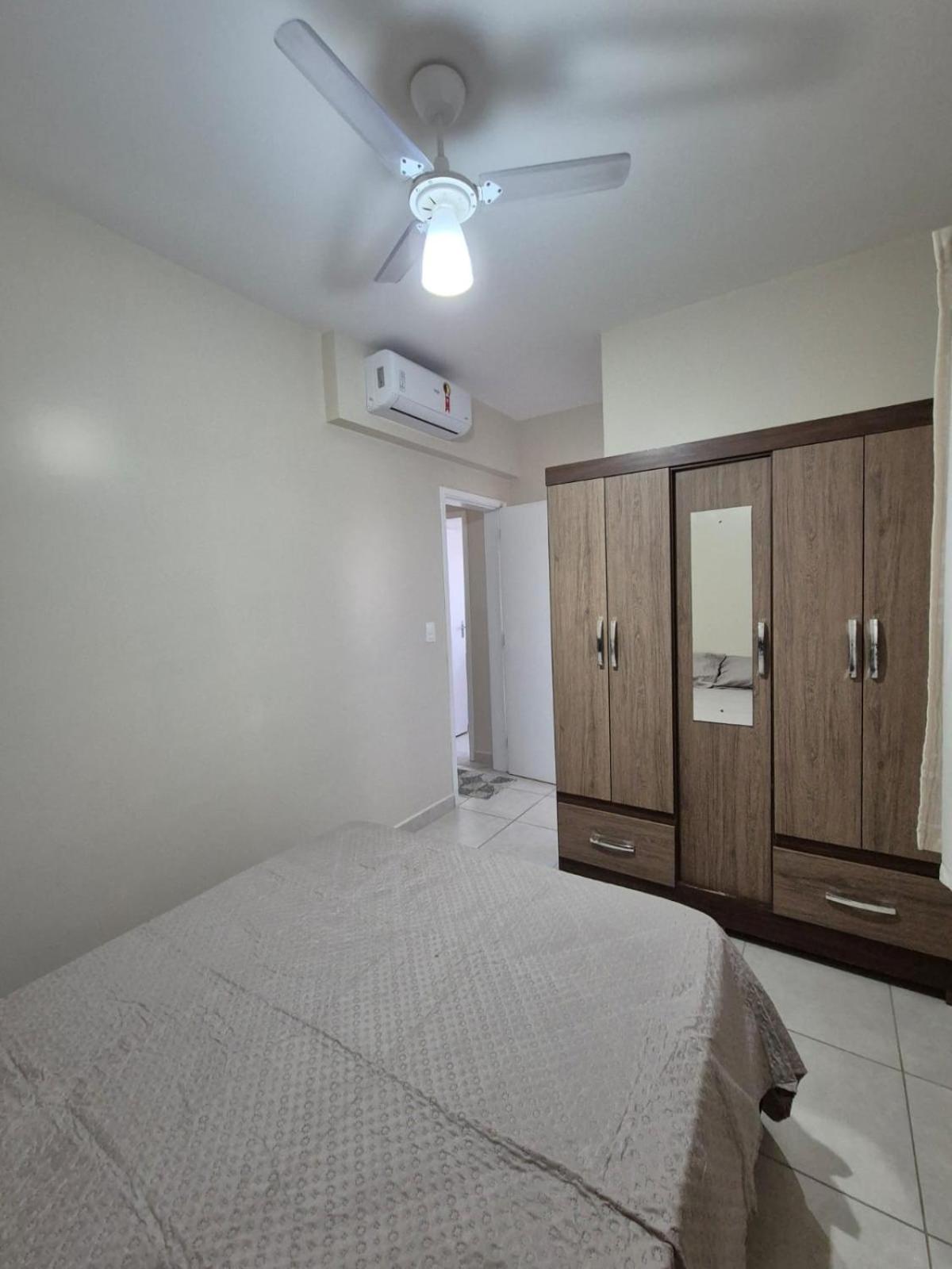 Apartamento E-23 Edifício Villa Monreale - Praia Itaguá