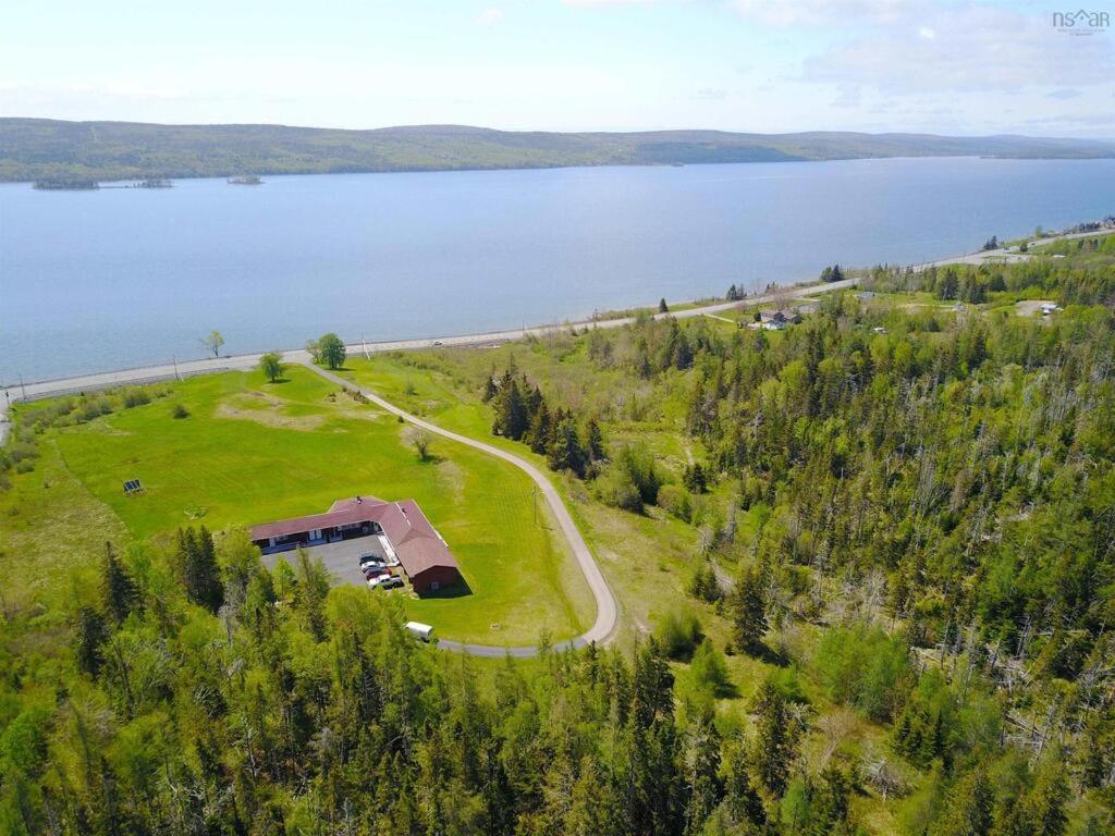 Baddeck Inn